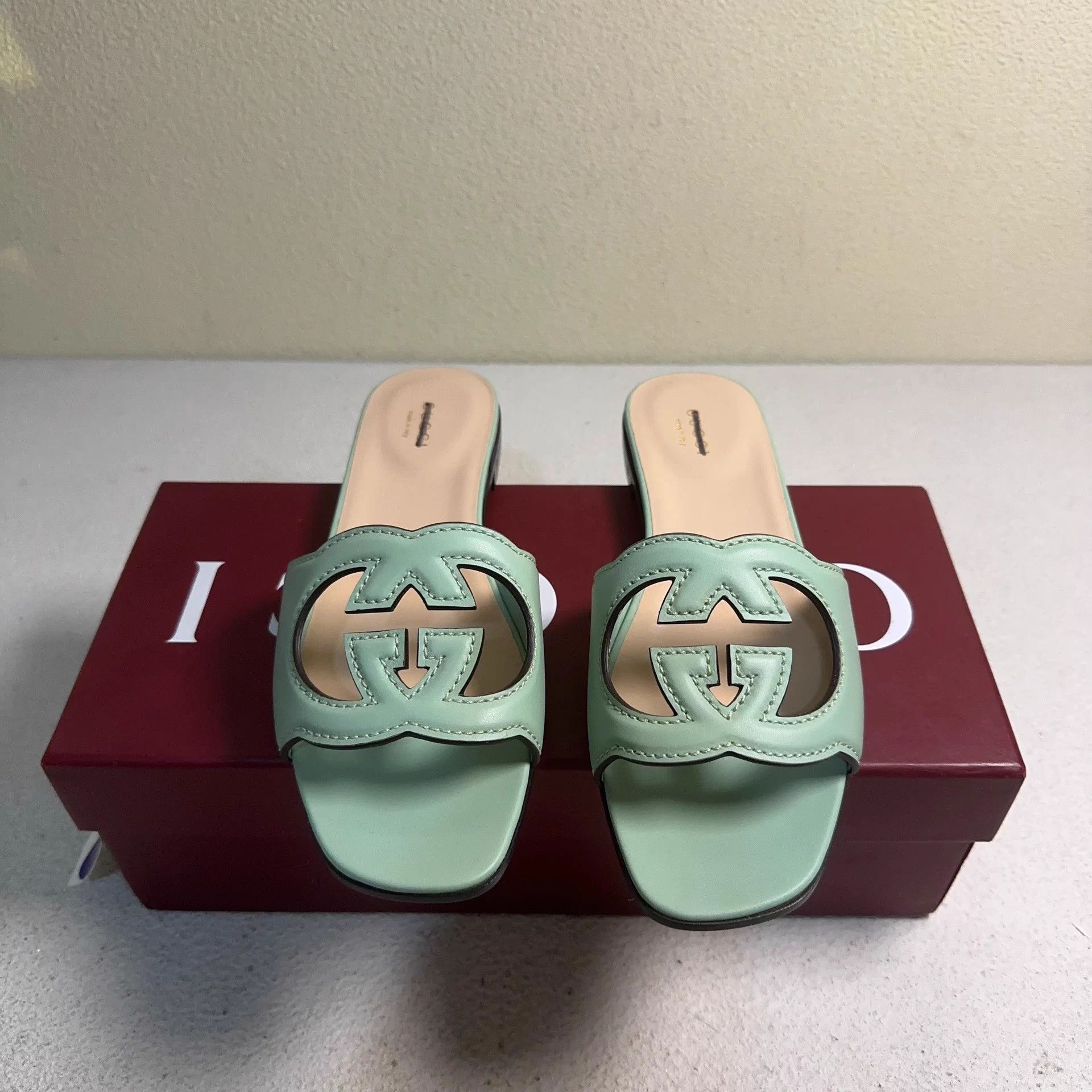Gucci Gucci Horsebit GG Patent Block Heel Slides Mint Wmns 38 Size US 8 / IT 38 - 2 Thumbnail