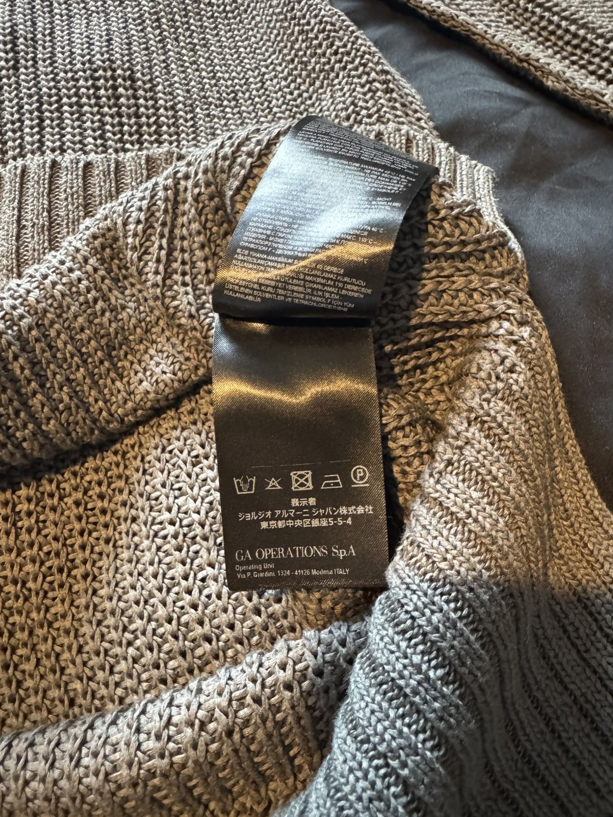 Giorgio Armani Giorgio armani knitted sweater size 46 Size US S / EU 44-46 / 1 - 9 Thumbnail
