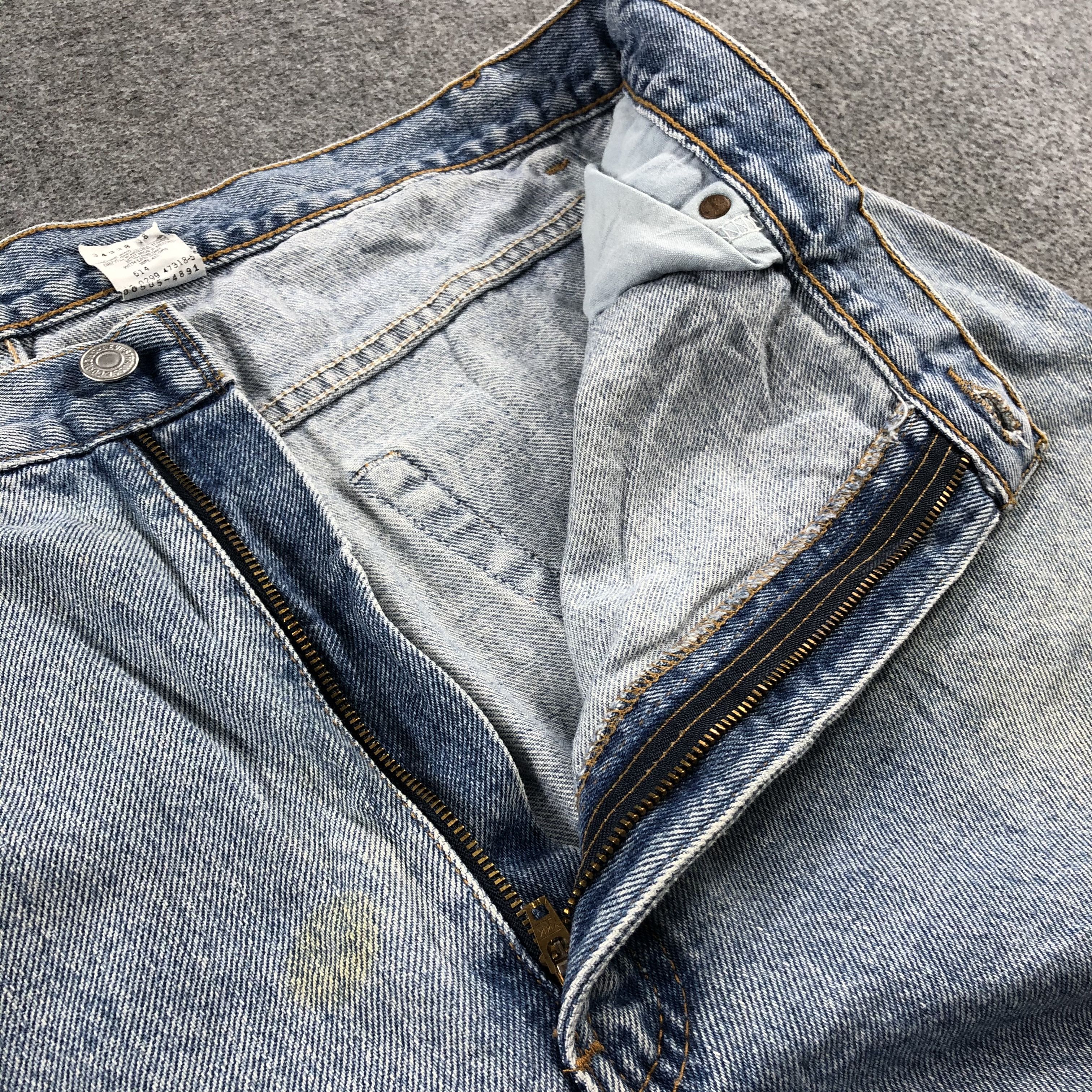 Levi's Vintage Blue Wash Levis 505 Jeans-J2439 Size US 39 - 7 Thumbnail