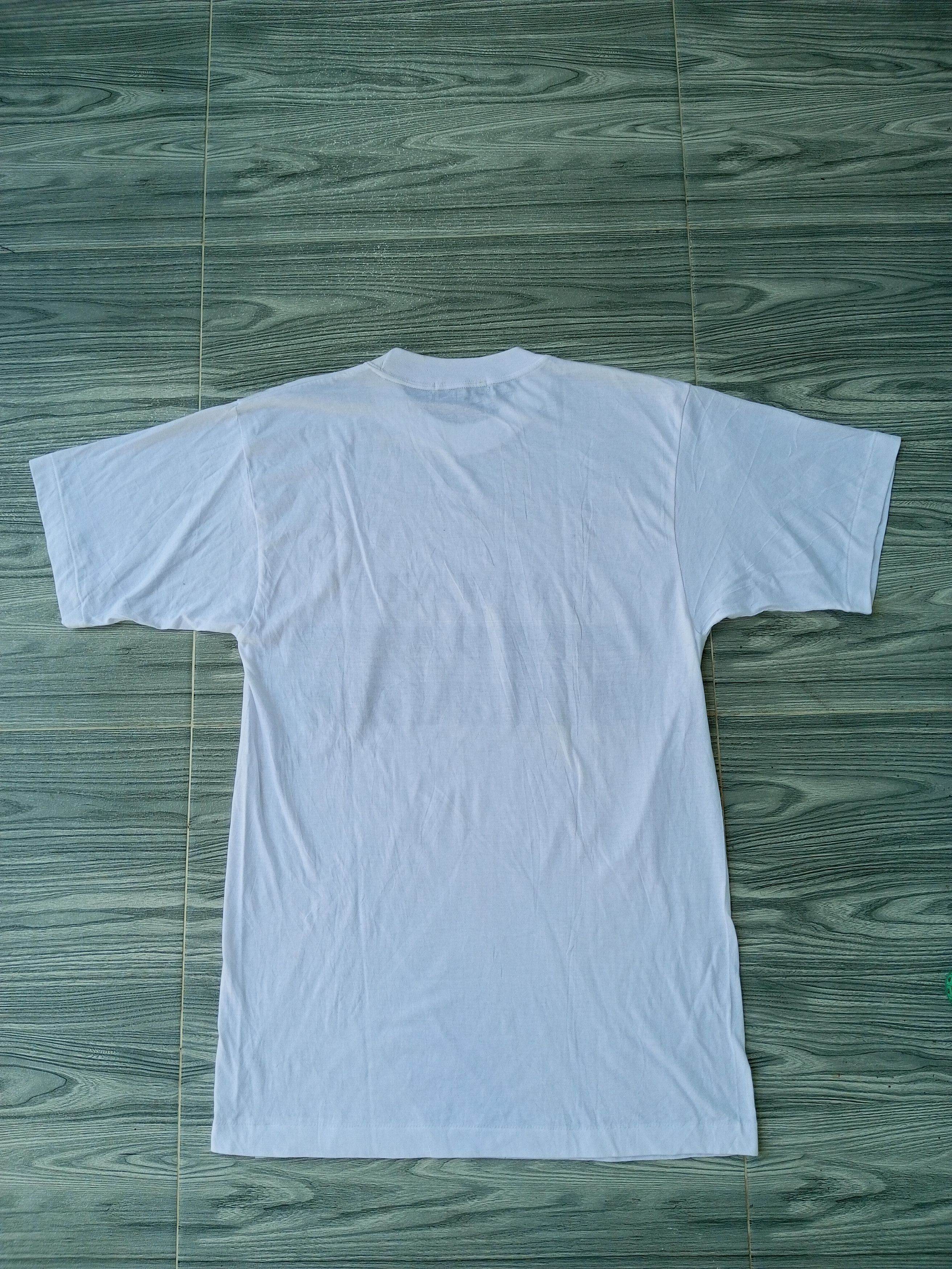 Gianni Valentino × Valentino × Vintage Vintage 90s Designer Gianni Valentino tshirt Size US M / EU 48-50 / 2 - 12 Thumbnail
