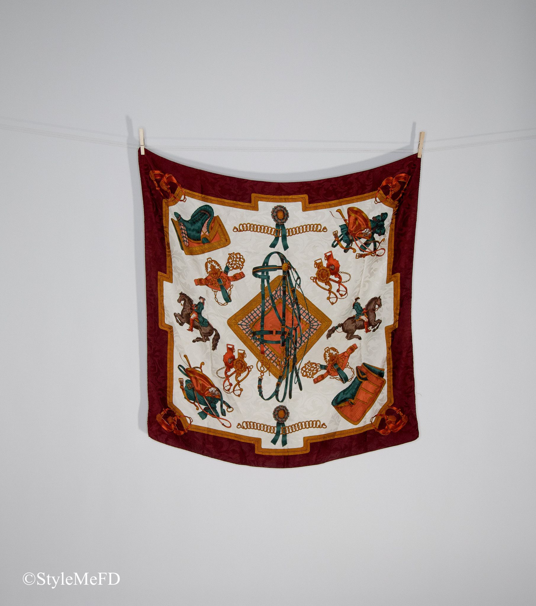 Vintage Vintage Maroon 100% Silk Scarf Size ONE SIZE - 1 Thumbnail
