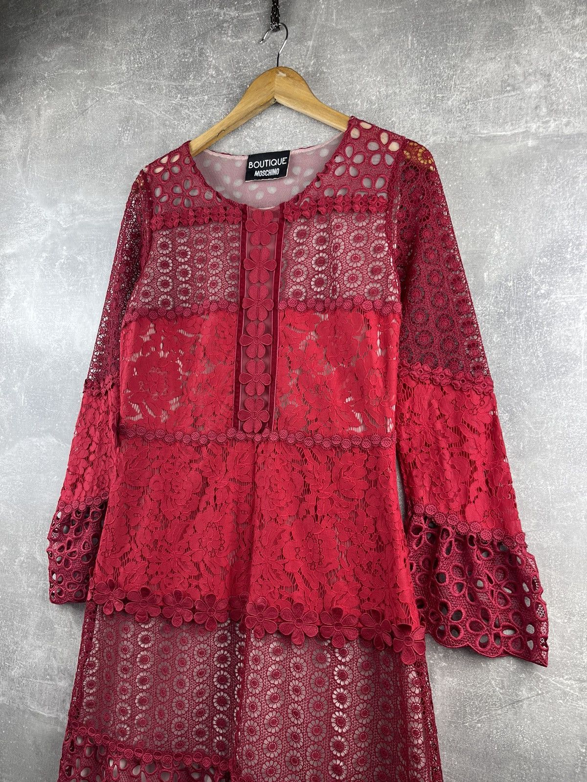 Love Moschino × Moschino Moschino Boutique Knitted Red Flowers Mesh Pullover Dress Size M / US 6-8 / IT 42-44 - 2 Thumbnail
