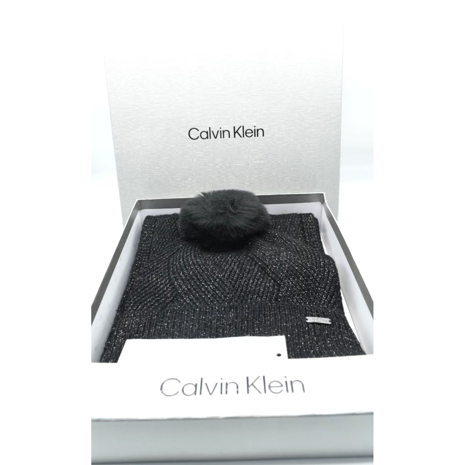Calvin Klein VINTAGE Calvin Klein Hat & Scarf Giftset Womens Black Metallic Beanie Pom-Pom Winter Size ONE SIZE - 2 Thumbnail