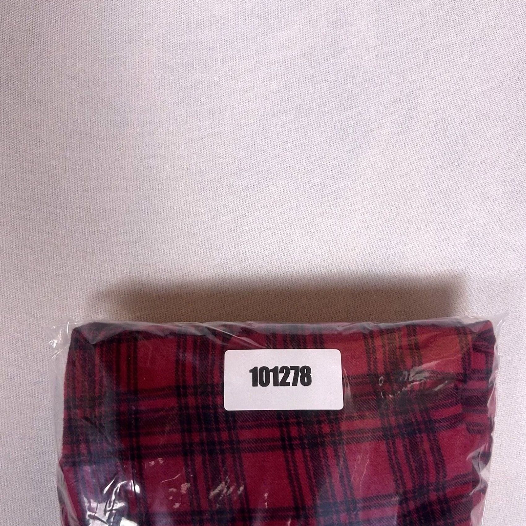 Vintage Duluth Plaid Long Sleeve Button-Up Shirts Mens Size L Red L/S Size US L / EU 52-54 / 3 - 8 Thumbnail