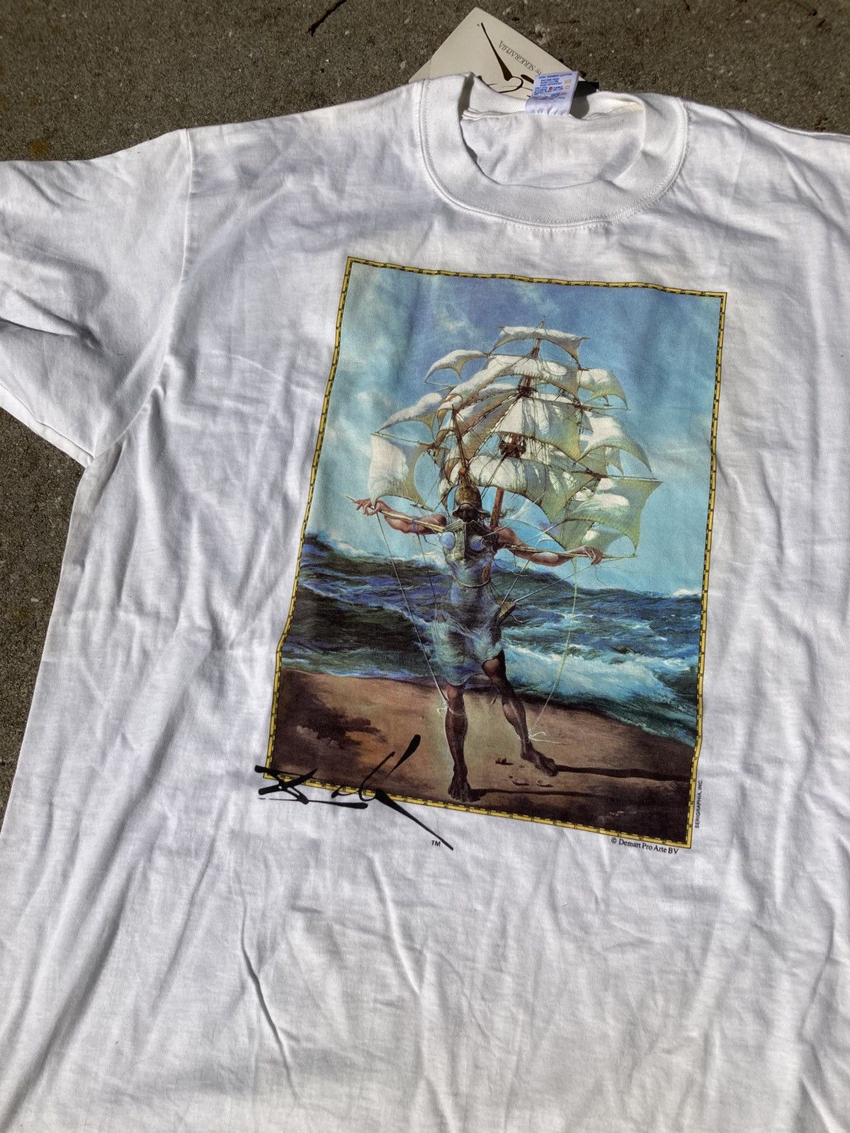 Vintage VTG 90s Salvador Dali Art T-Shirt Deadstock / brand new Size US L / EU 52-54 / 3 - 1 Thumbnail
