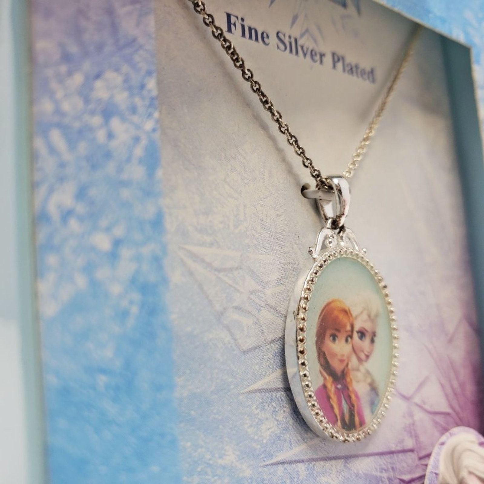 Disney Disney Frozen Anna & Elsa Necklace NIP Size ONE SIZE - 3 Thumbnail