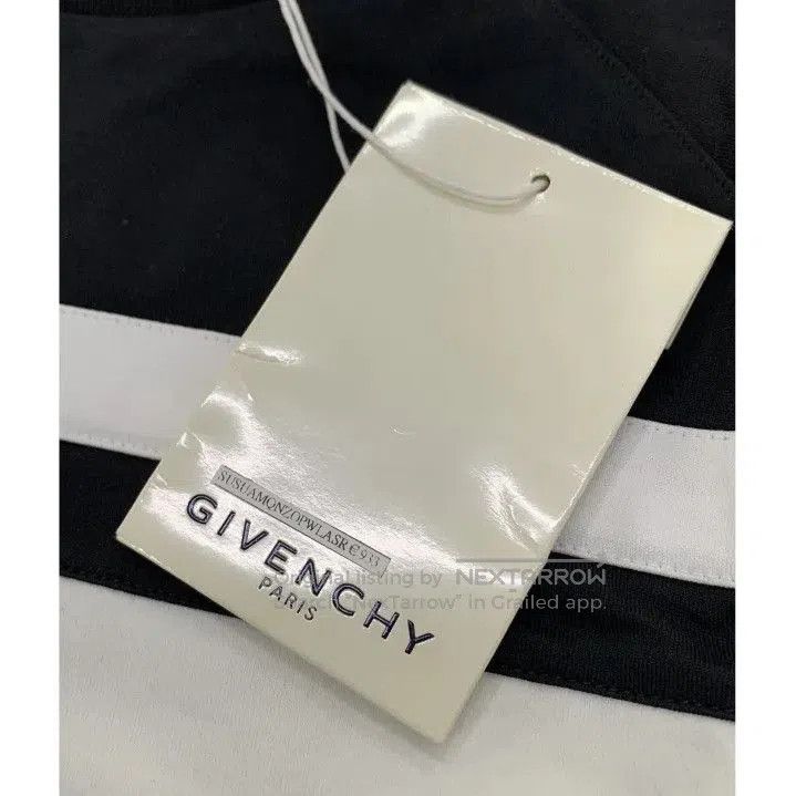 Givenchy Givenchy SS24 Striped Letter Print Short-Sleeve T-Shirt. Size US XS / EU 42 / 0 - 2 Thumbnail
