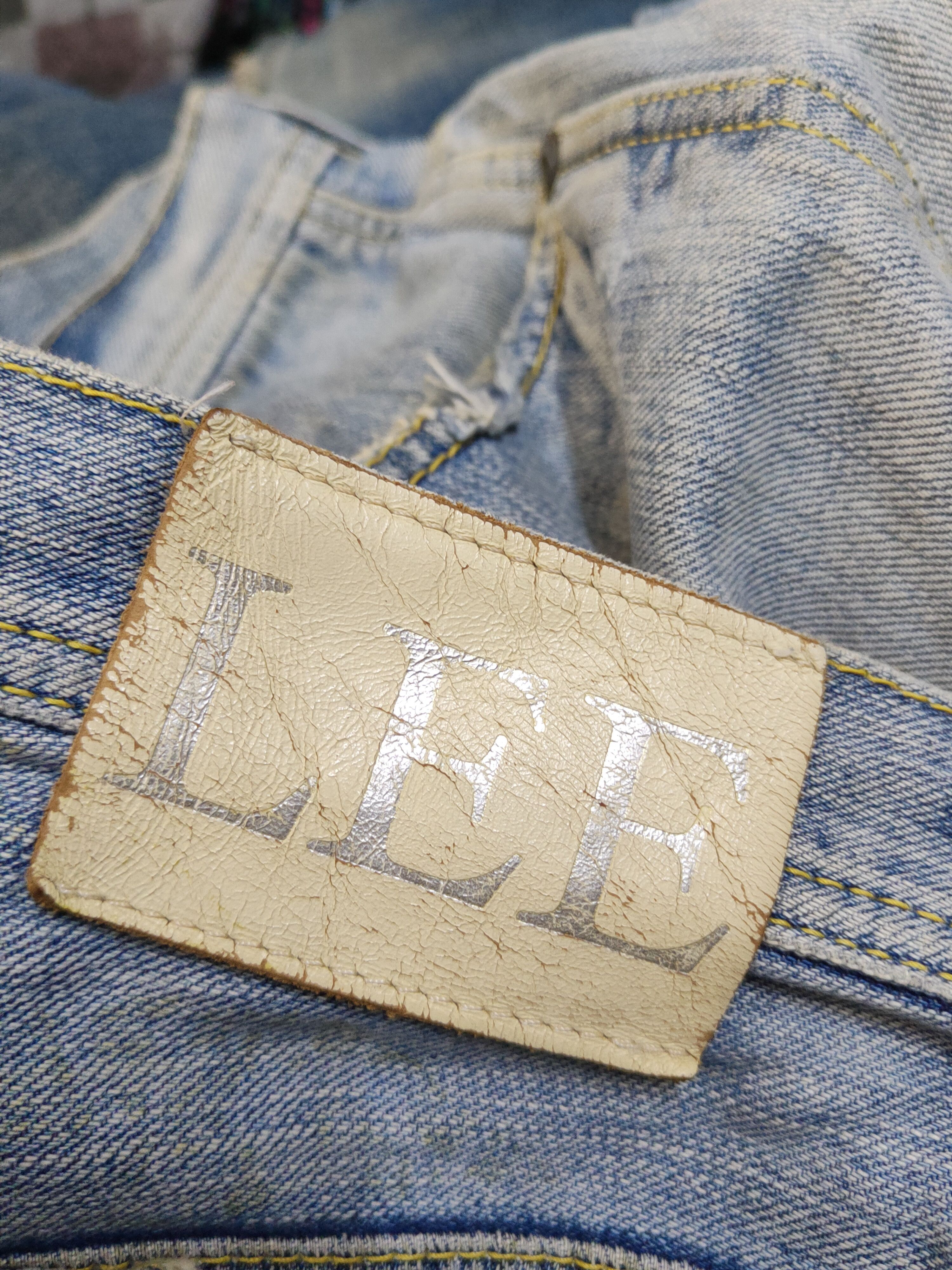 Lee Lee vintage Blue Distressed Ripped denim Jeans #W1706 Size US 32 / EU 48 - 16 Thumbnail