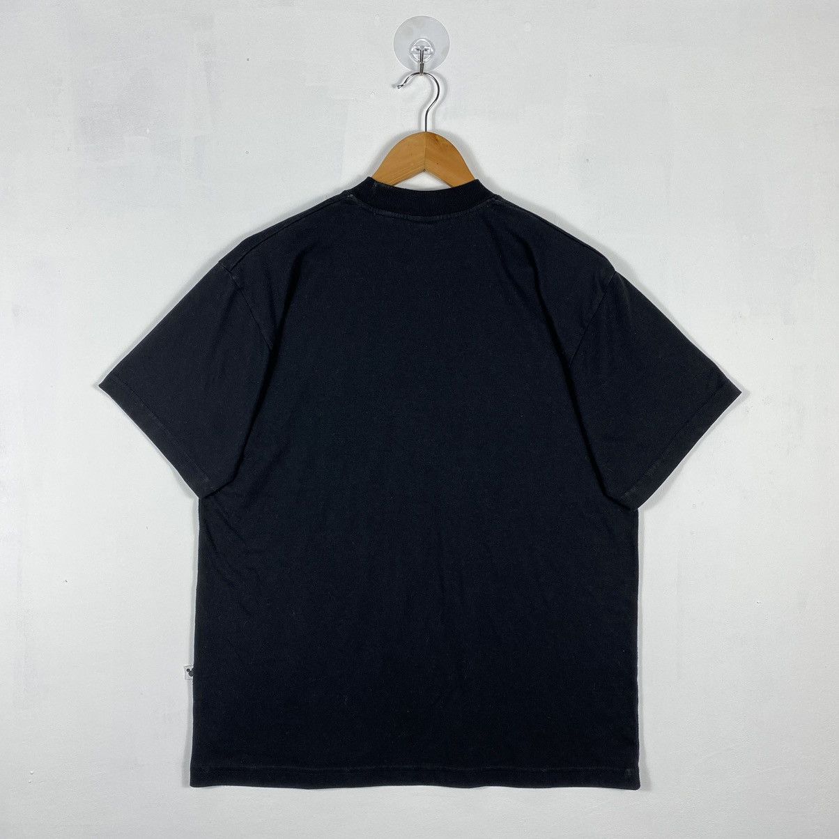 Disney × Mickey Mouse × Vintage VINTAGE 90's MICKEY NEON BIG GRAPHIC CARTOON TEE Size US L / EU 52-54 / 3 - 6 Thumbnail