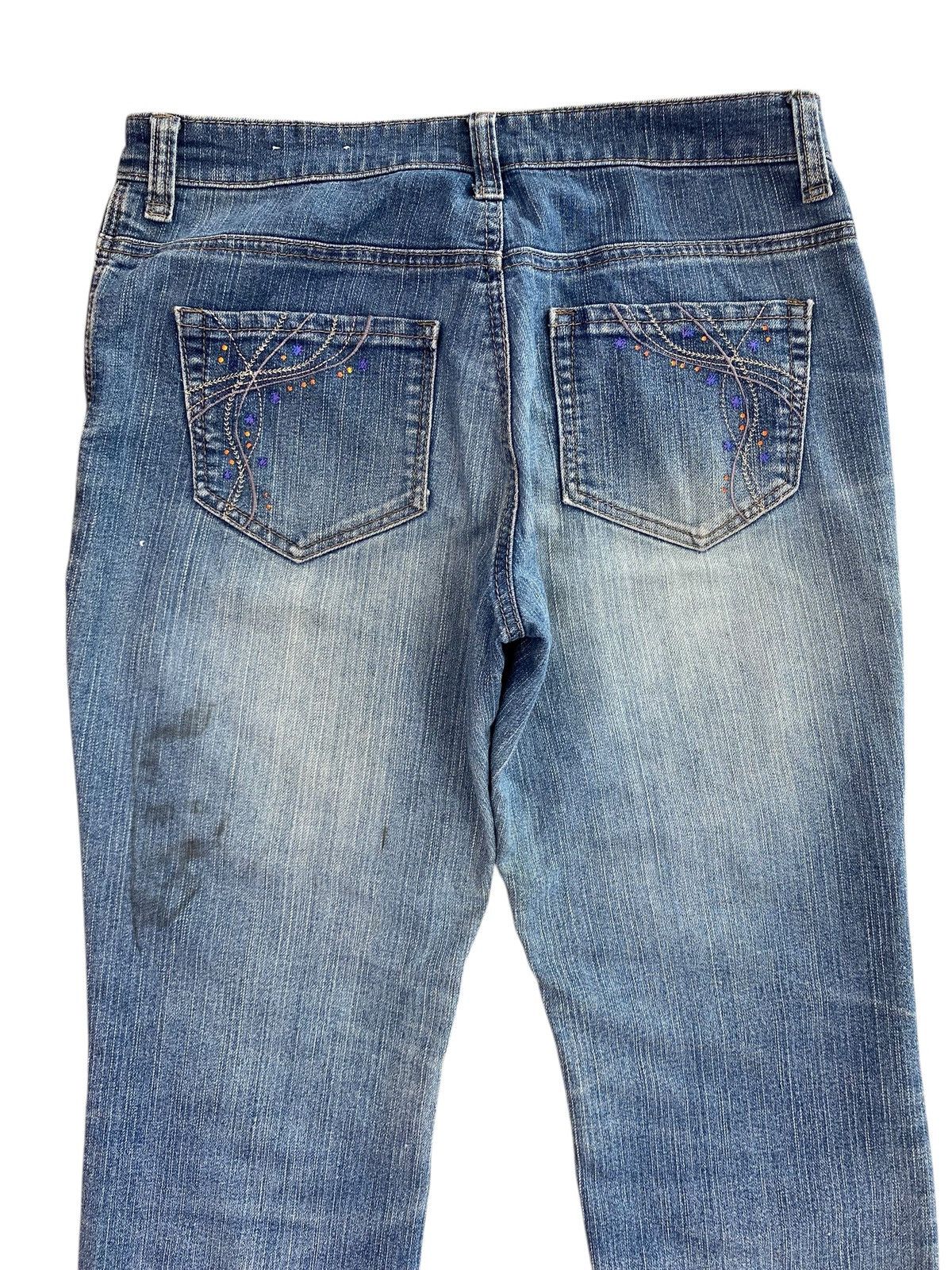 Japanese Brand Japanese Brand Embroidery Art Style Faded Wash Jeans Size US 30 / EU 46 - 4 Thumbnail