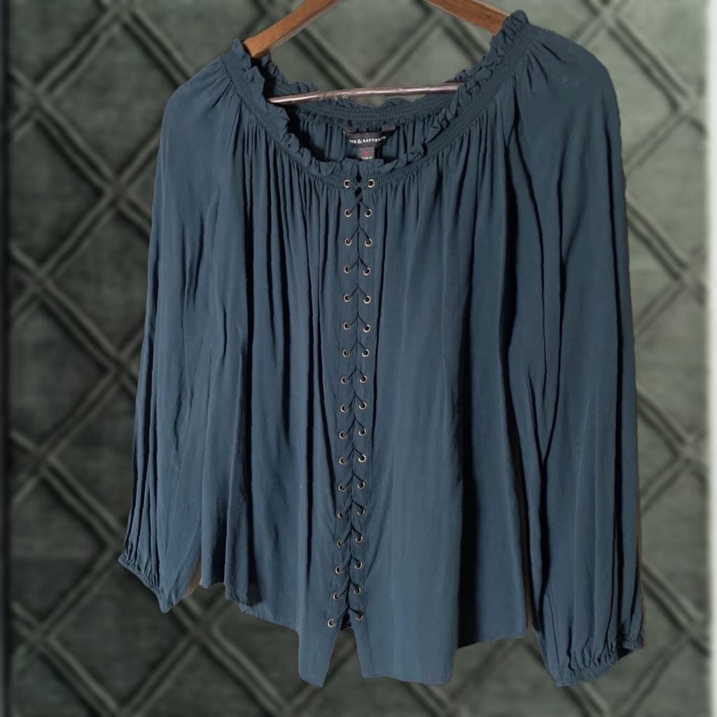 Vintage VINTAGE Rock & Republic Blouse Green Lace-Up Off the Shoulder 3/4 Sleeve Puff Knit Cotton Rayon M Womens Rock Gothic Bohemian 90s Designer City Size M / US 6-8 / IT 42-44 - 1 Thumbnail
