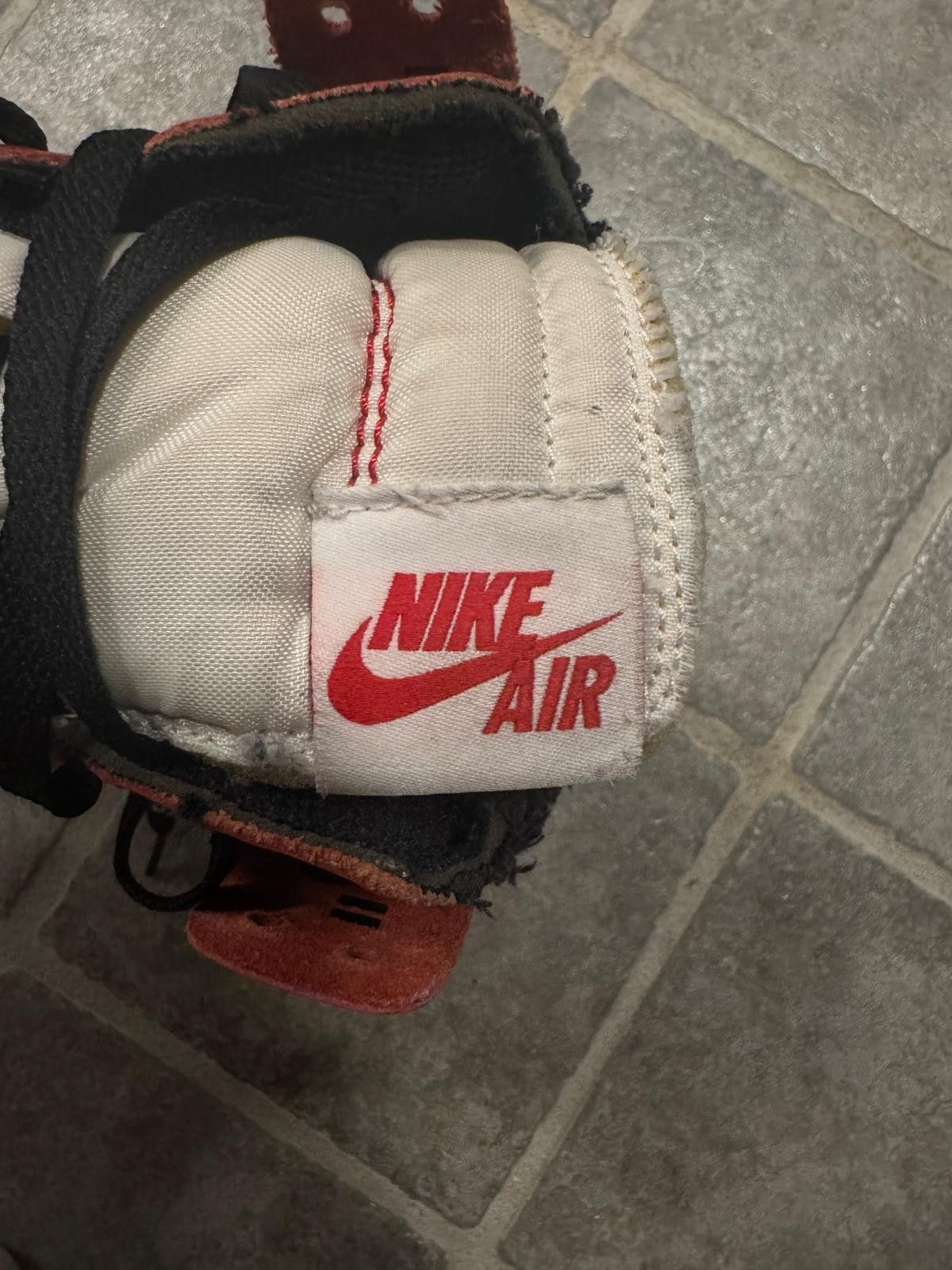 Jordan Brand × Off-White Off-White x Air Jordan 1 Retro High OG ‘Chicago’ Size US 8.5 / EU 41-42 - 25 Thumbnail