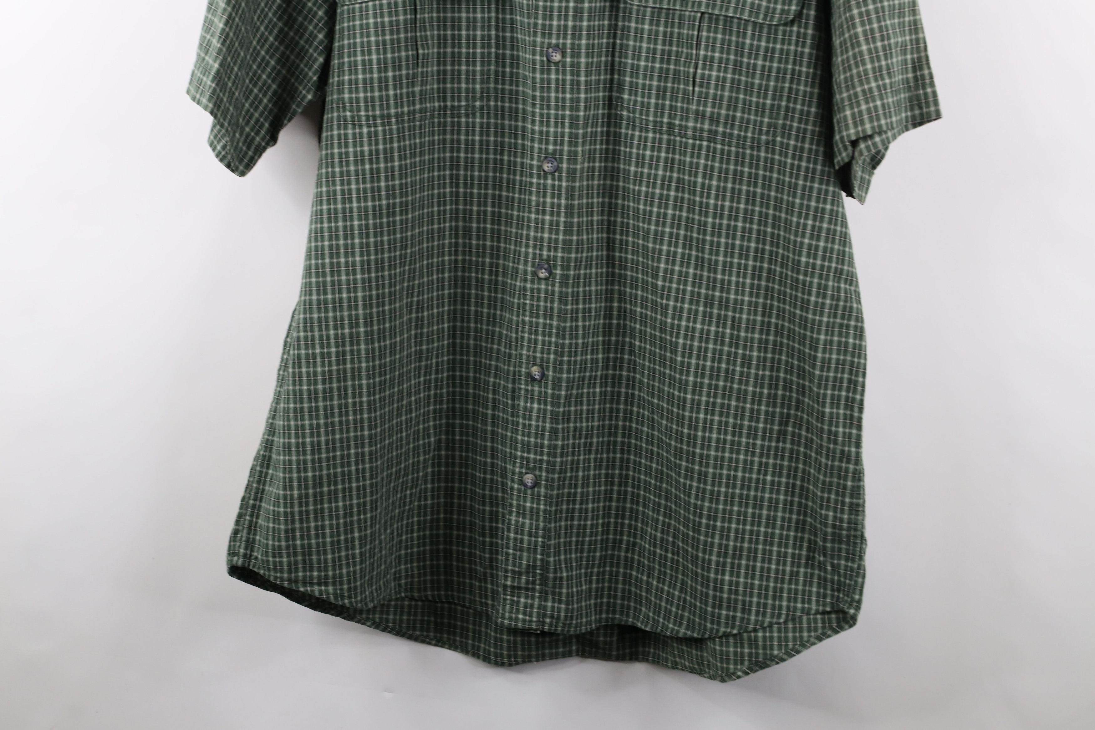 Cabelas × Vintage Vintage Cabelas Short Sleeve Collared Button Shirt Plaid Size US L / EU 52-54 / 3 - 3 Thumbnail
