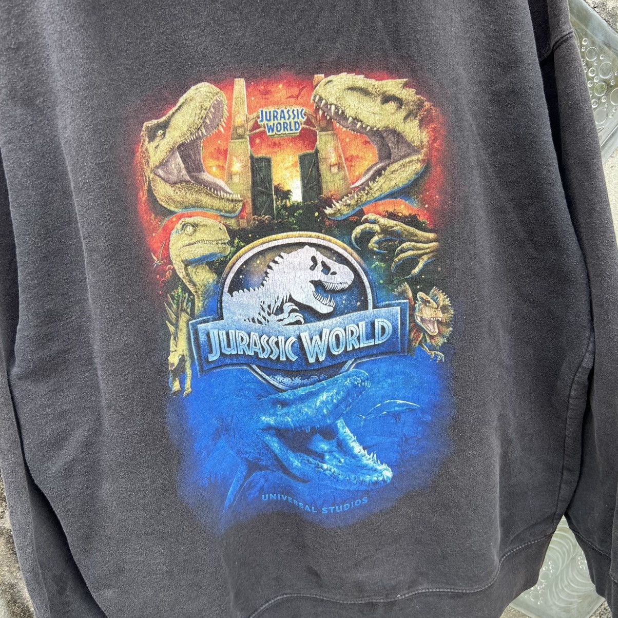 Universal Studios “JURASSIC WORLD” BLACK FADED HOODIE Size US XL / EU 56 / 4 - 12 Thumbnail
