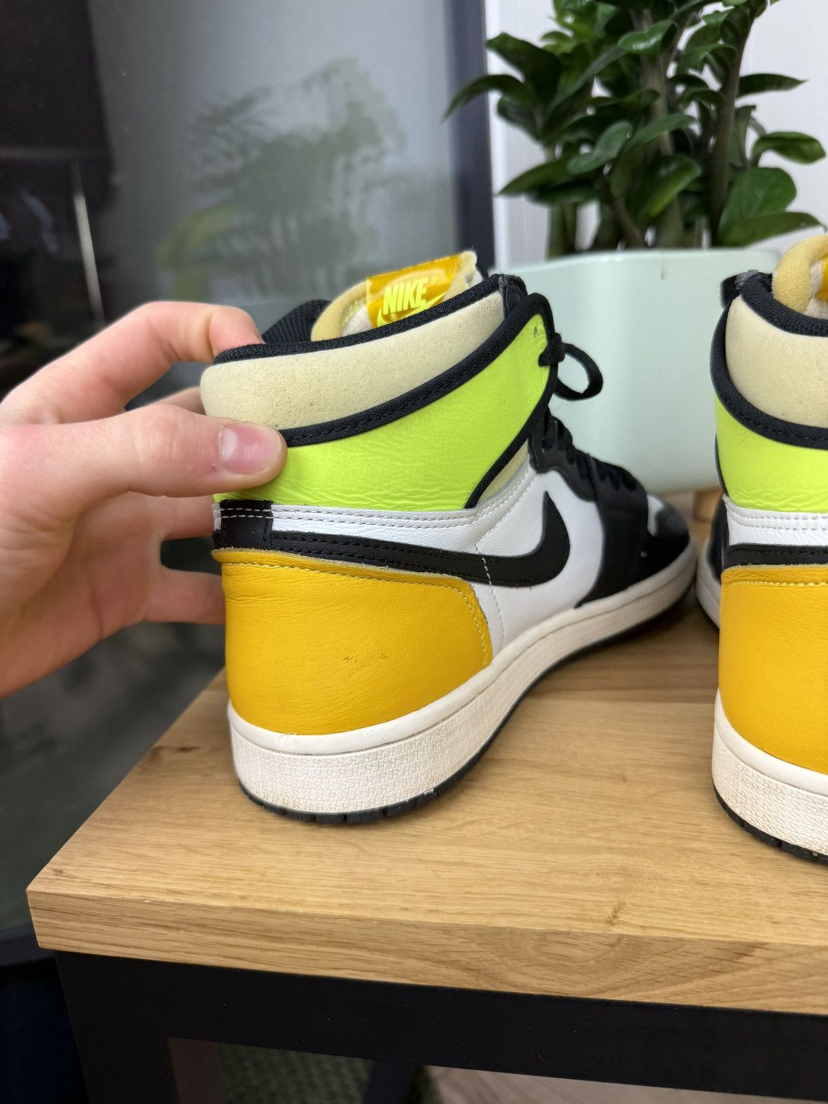 Jordan Brand Air Jordan 1 Volt Gold Size US 7.5 / EU 40-41 - 9 Thumbnail