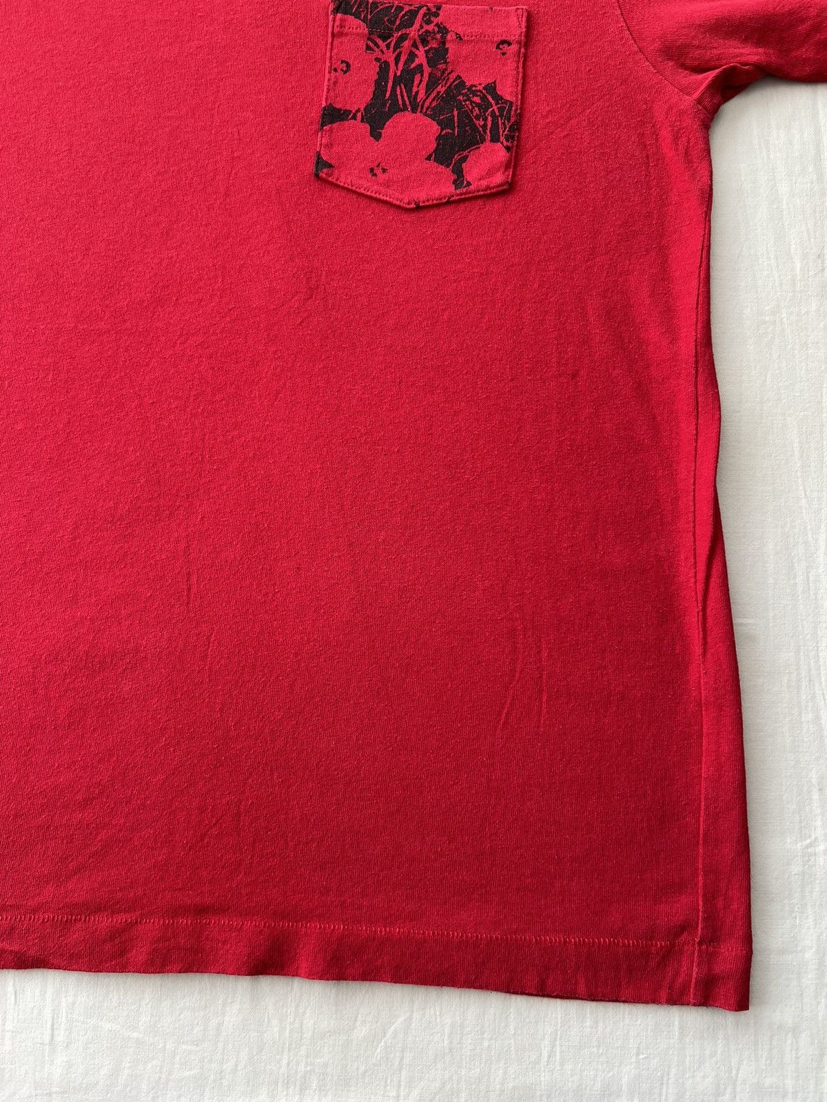 Uniqlo Uniqlo x Andy Warhol Art Pocket Red T-shirt Size US S / EU 44-46 / 1 - 5 Thumbnail