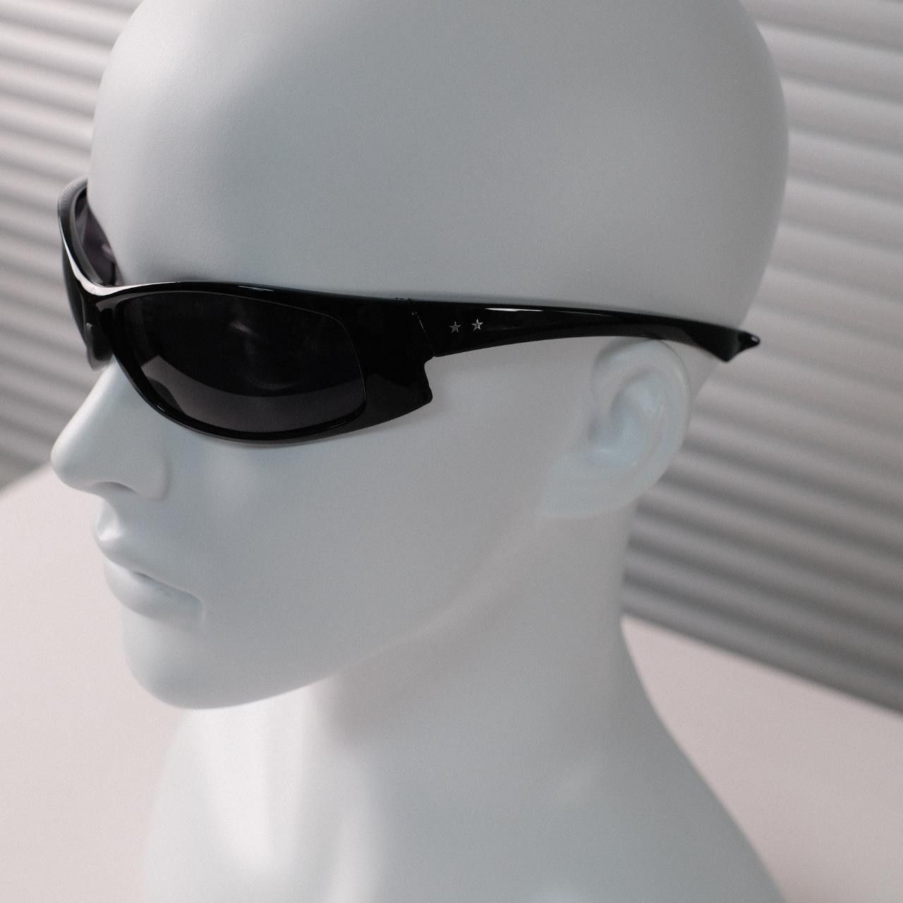 Japanese Brand Y2k Avant Garde Futuristic Cat Eye Black Sunglasses Unisex Size ONE SIZE - 2 Thumbnail