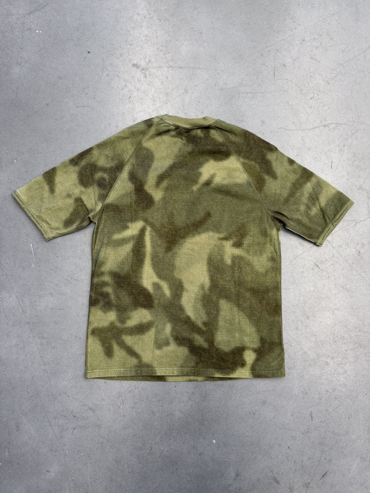 Yeezy Yeezy Season 3 Raglan Knit Camo Tee Size US S / EU 44-46 / 1 - 2 Thumbnail