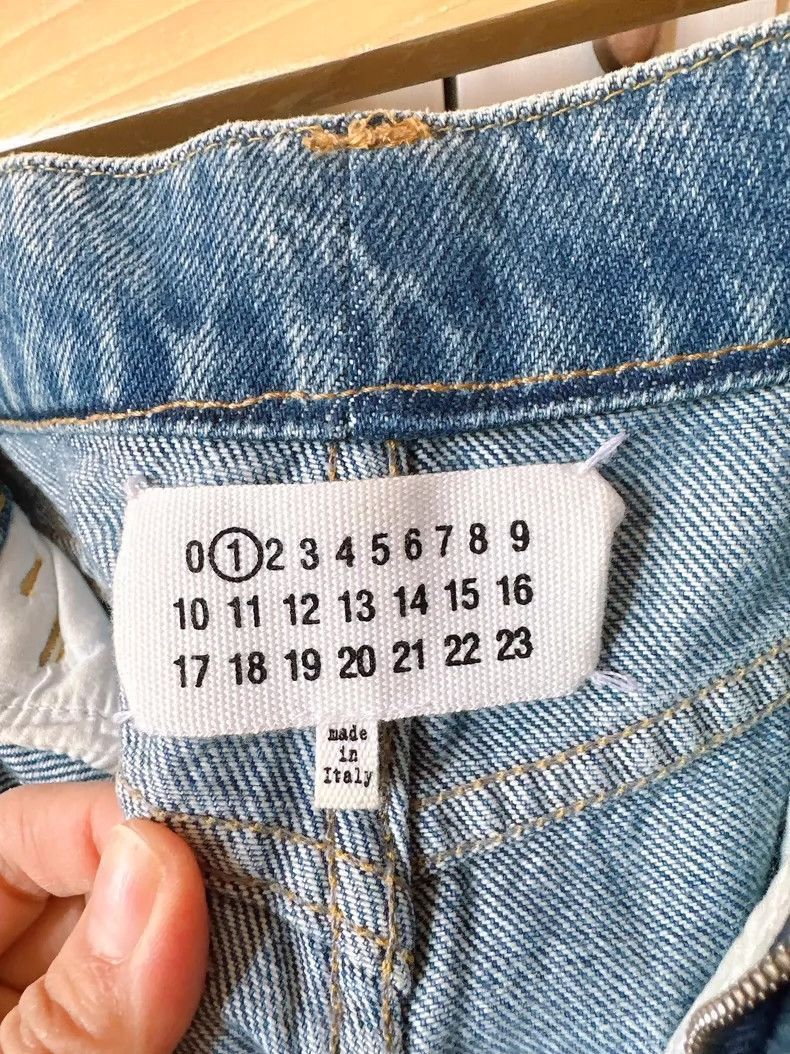 Other Maison Margiela Maison Margiela Distressed Denim Pants-250 Size US 36 / EU 52 - 2 Thumbnail