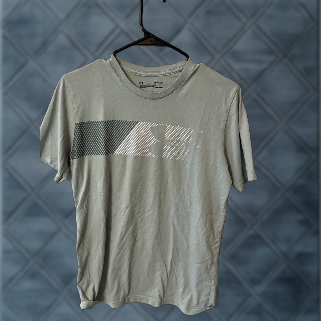 Under Armour Under Armour T-Shirt Mens Small Gray Cotton Short Sleeve Graphic Logo Regular Mens Size US S / EU 44-46 / 1 - 1 Thumbnail