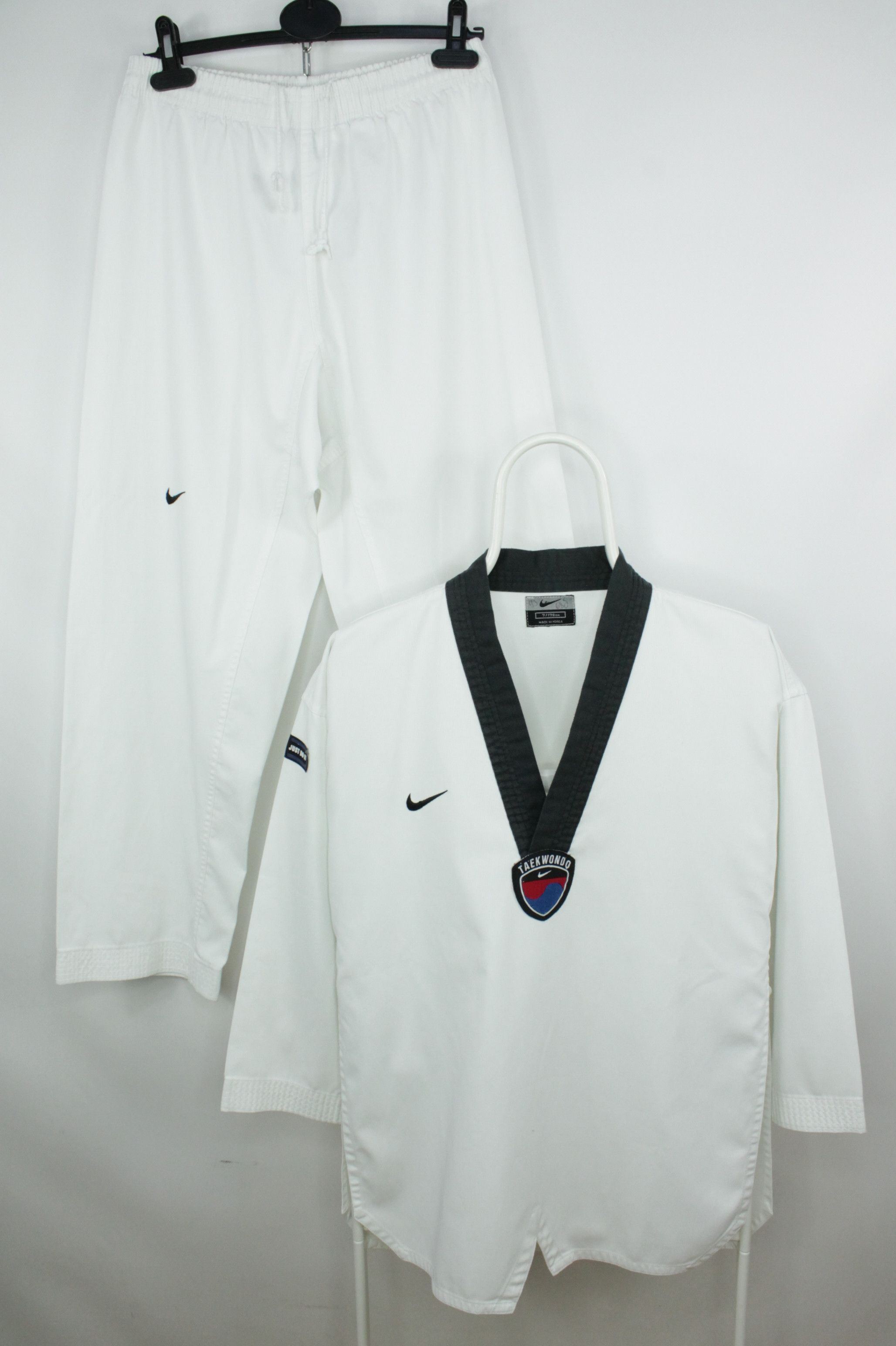 Nike Vintage Nike Korean Taekwondo Uniform Kimono 170cm Size US M / EU 48-50 / 2 - 1 Thumbnail