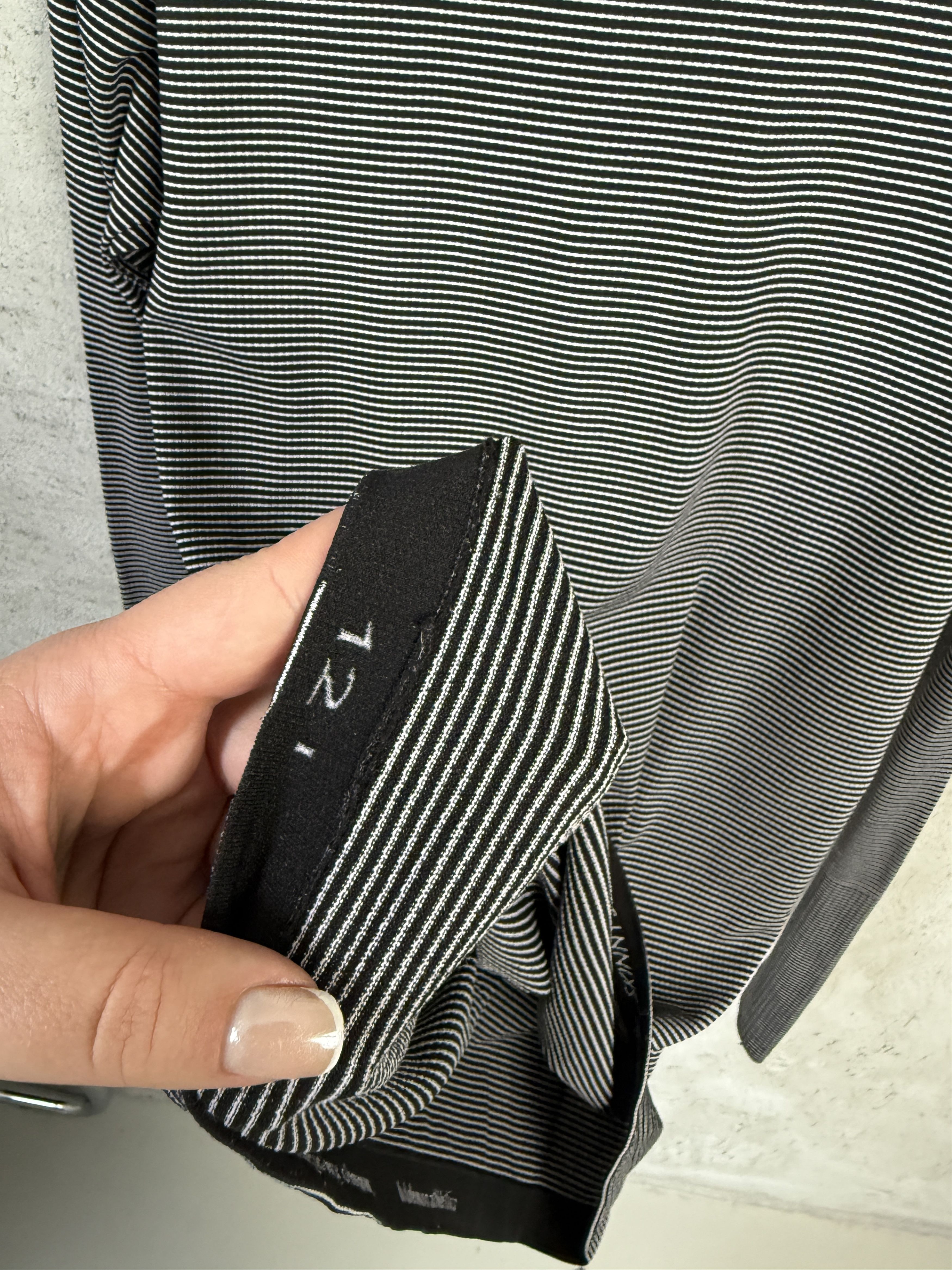 Lululemon Lululemon Swiftly Tech long sleeve t-shirt striped sport Size XL / US 12-14 / IT 48-50 - 5 Thumbnail