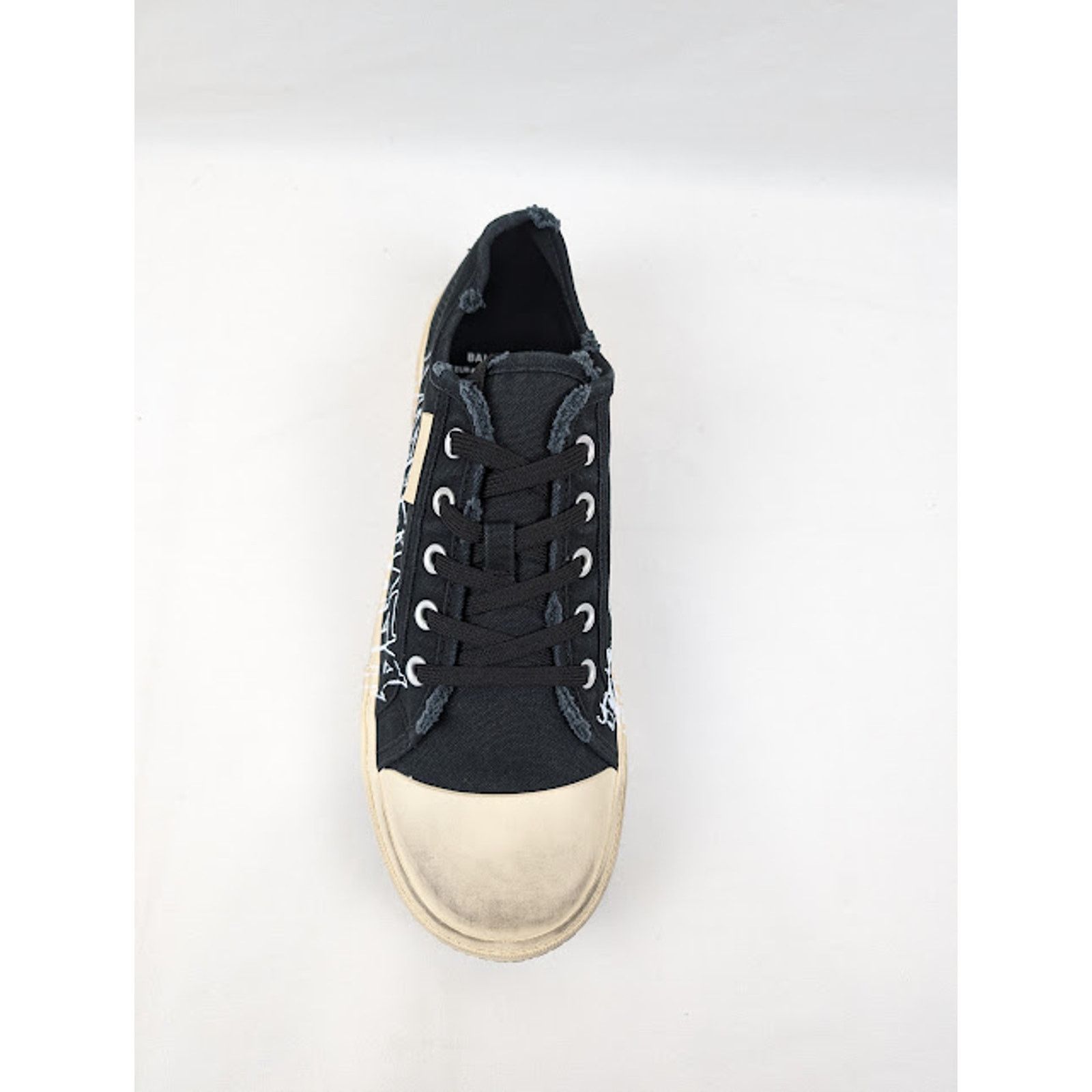 Balenciaga o1rshd1 Q:3 / Paris Low-Top Sneakers in Black/White Size US 11 / EU 44 - 7 Thumbnail