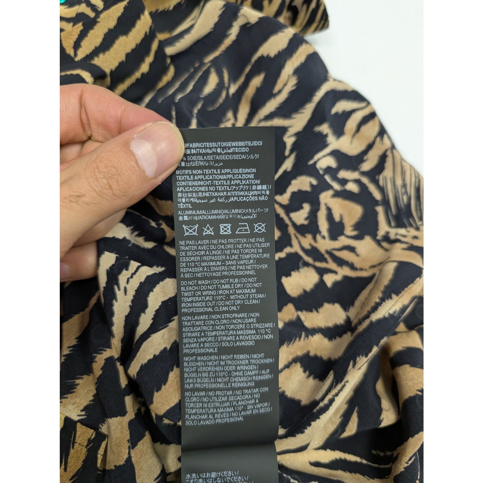 Saint Laurent Paris o1rshd1 Chemise Polo Tigre H H Button up Shirt in Multicolor Size US XS / EU 42 / 0 - 13 Thumbnail
