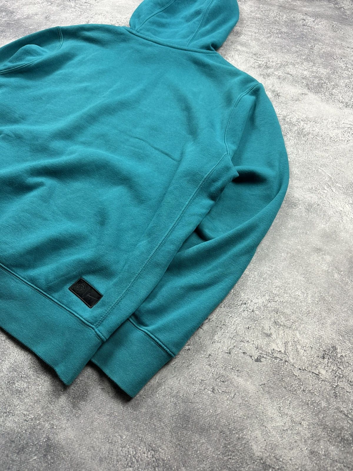 Nike Nike Chelsea FC Hoodie Soccer Club Centre Logo Pullover Y2K Size US M / EU 48-50 / 2 - 13 Thumbnail
