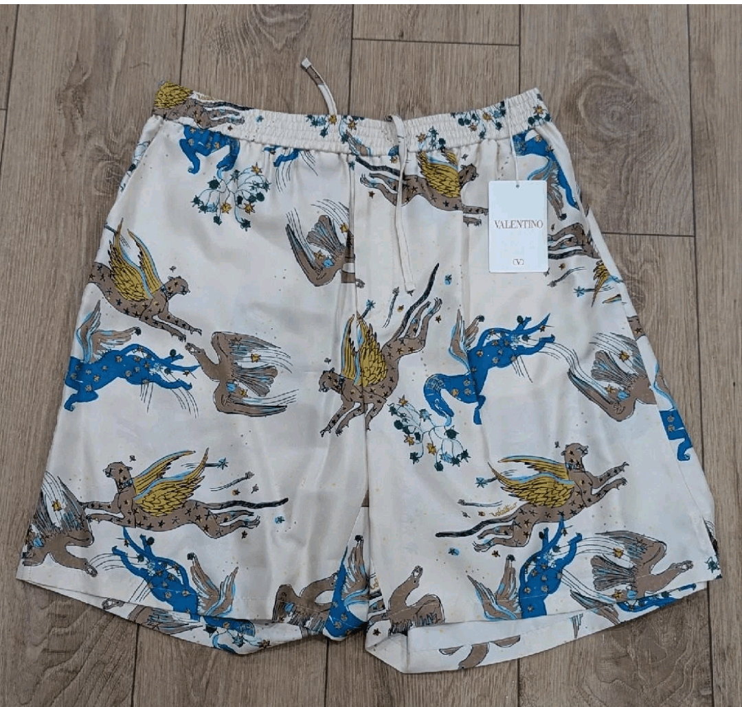 Valentino Valentino Silk Bermuda Shorts Utopia Beige/Blue 52 US 36 Size US 36 / EU 52 - 1 Thumbnail
