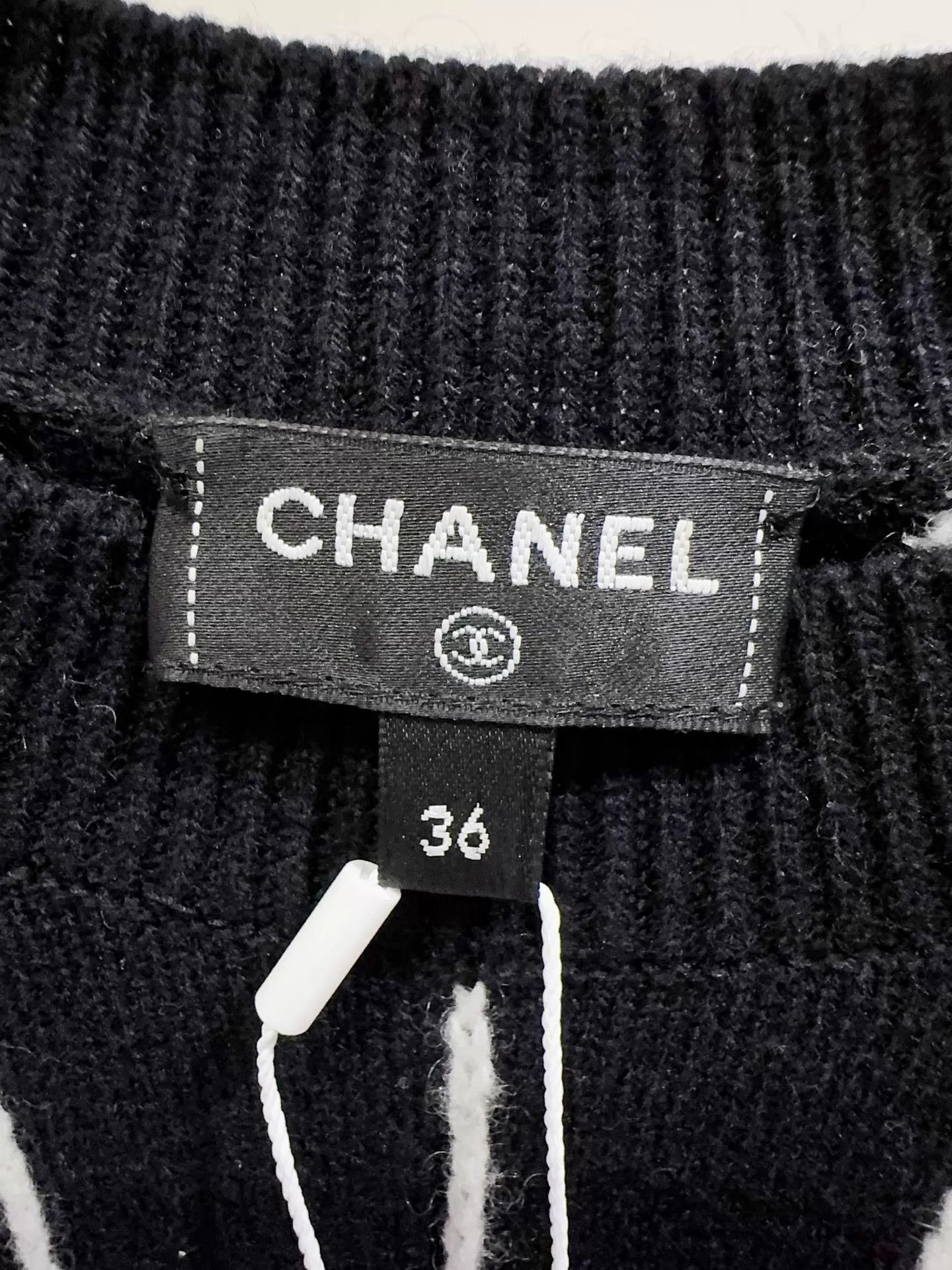 Chanel Chanel 23P Black Logo Sweater 36 Size XS / US 0-2 / IT 36-38 - 3 Thumbnail