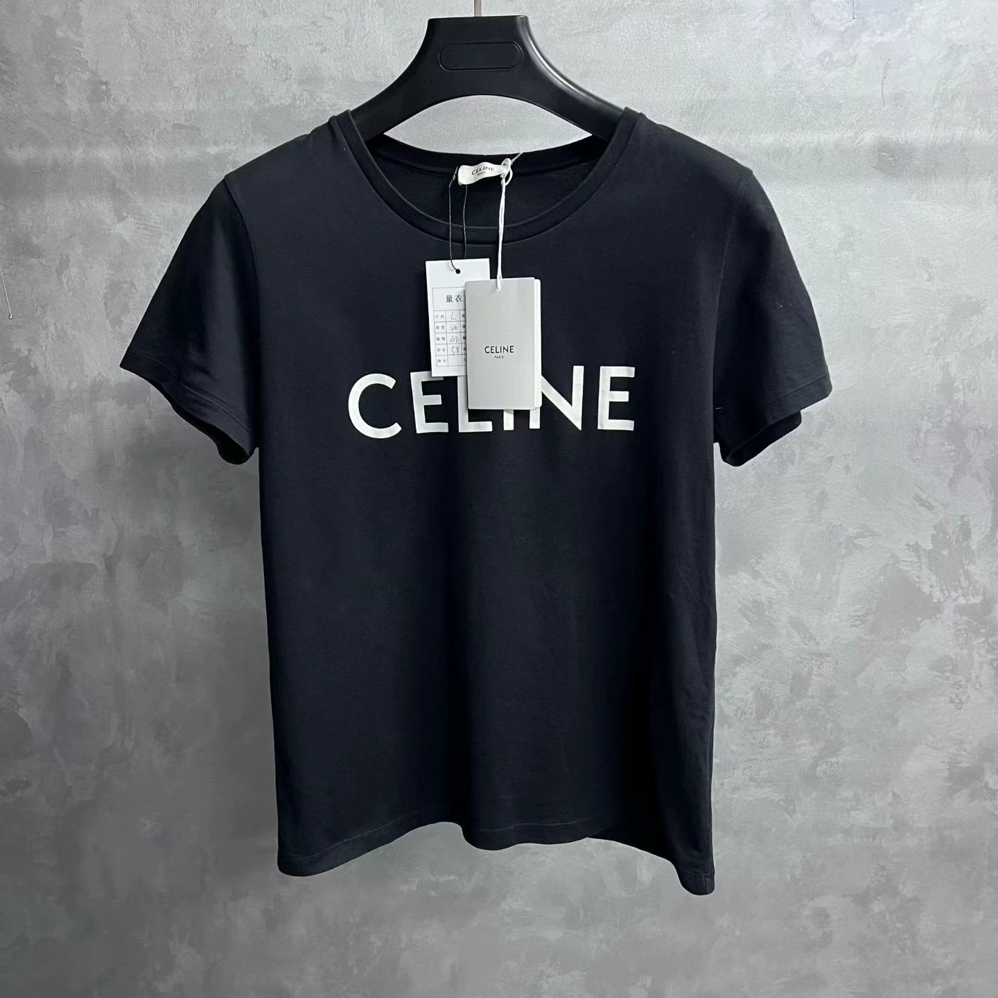 Celine Celine Retro Printed Black T-Shirt M Women Size M / US 6-8 / IT 42-44 - 1 Thumbnail