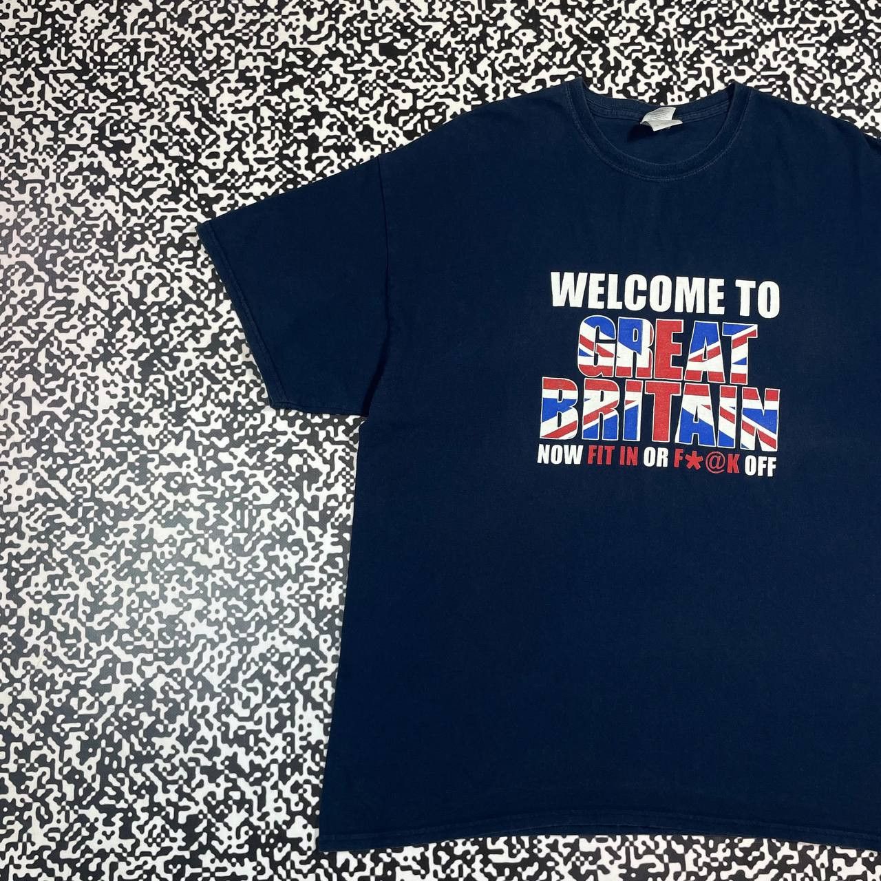 Vintage Vintage Y2K Humor Welcome To Great Britain Fuck Off T-shirt Size US XXL / EU 58 / 5 - 2 Thumbnail