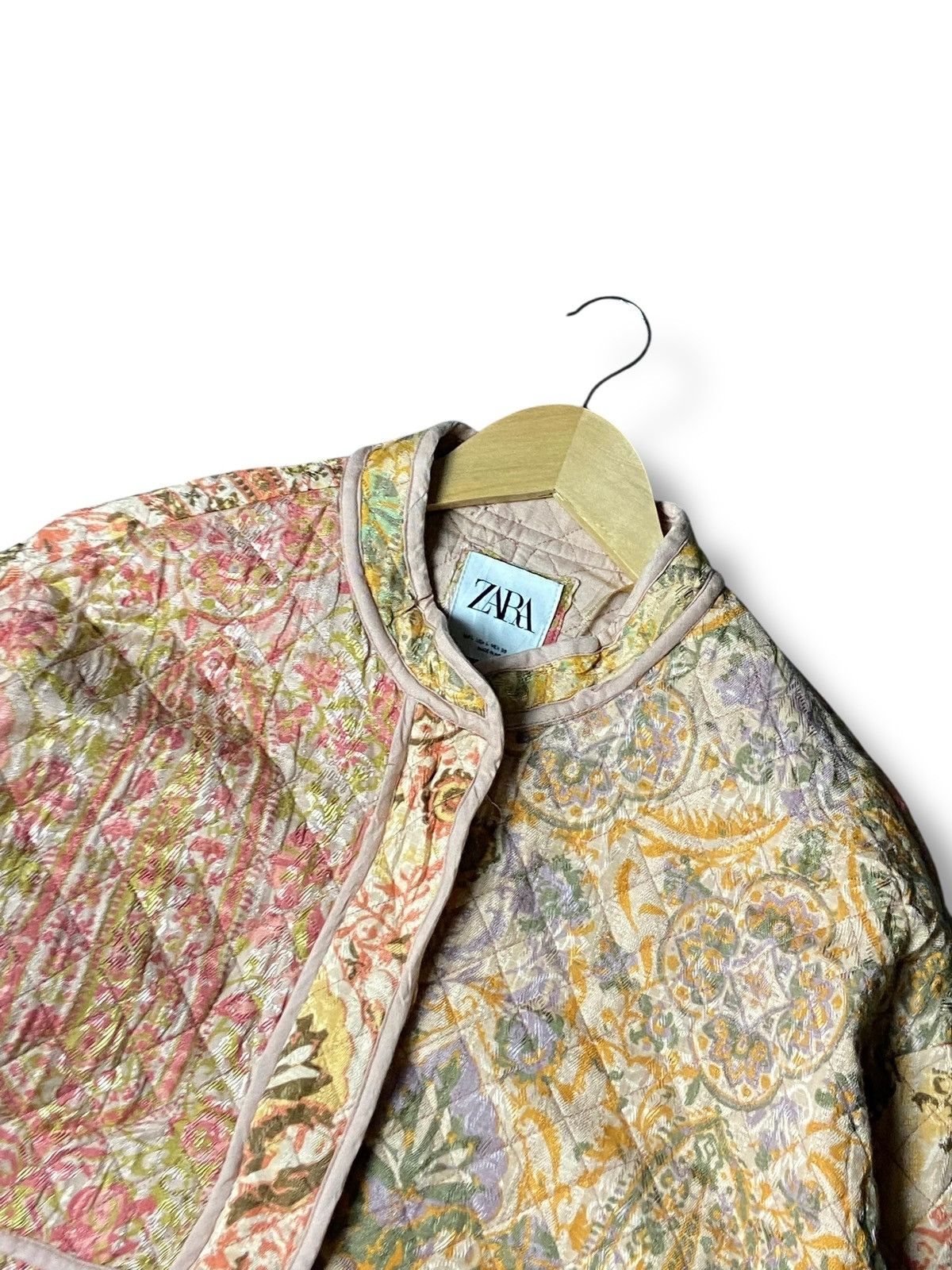 Zara Zara Patchwork Paisley Quilted Jacket (159) Size US M / EU 48-50 / 2 - 7 Thumbnail