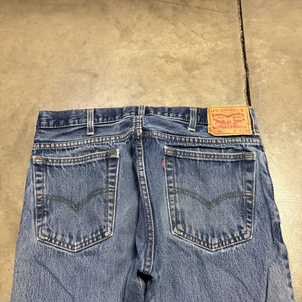 Levi's Vintage 517 Boot Cut Denim Jeans Faded Distressed Grunge Size US 34 / EU 50 - 9 Thumbnail