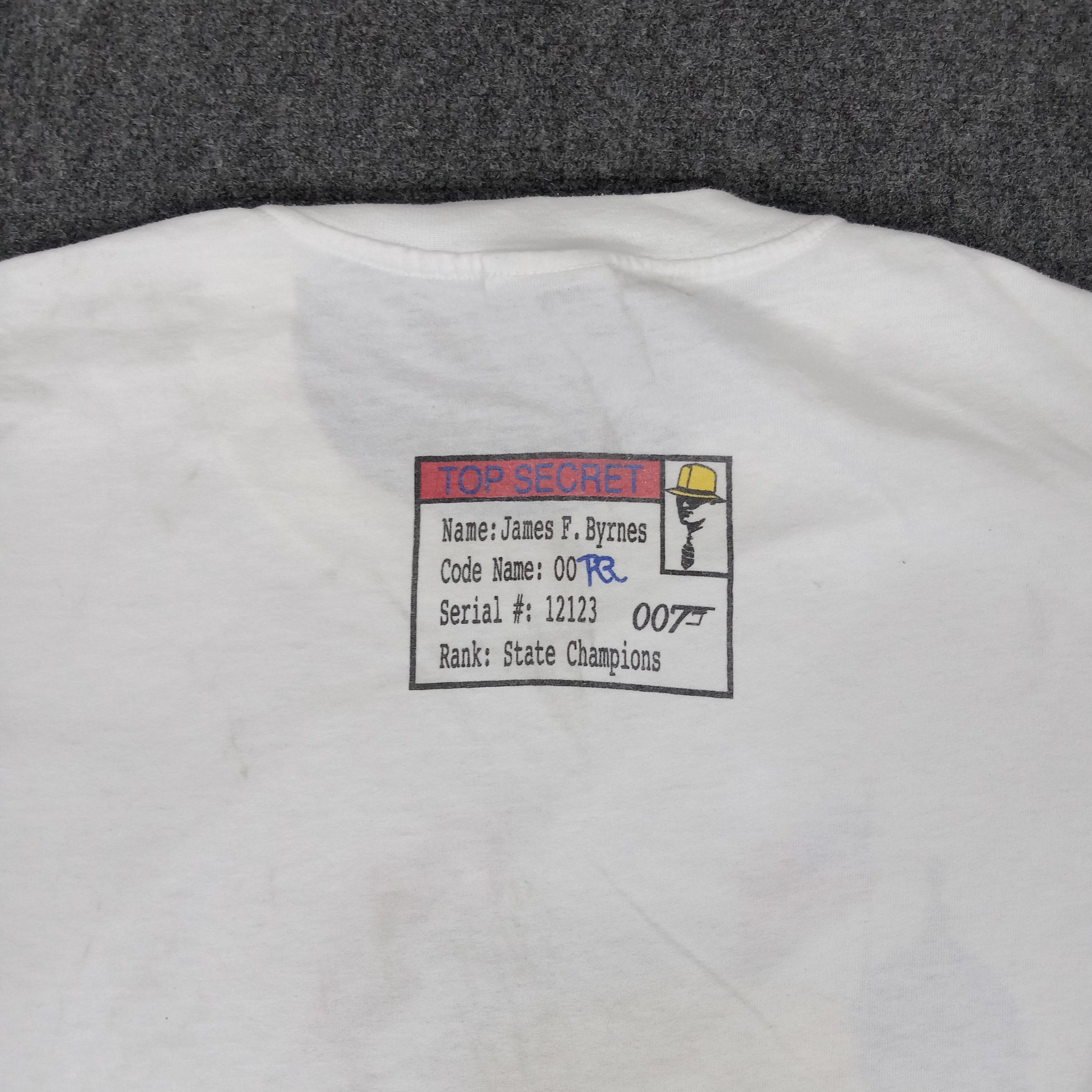Vintage Vintage 90's James Bond 007 On A Mission Movie Tshirt Size US XL / EU 56 / 4 - 7 Thumbnail
