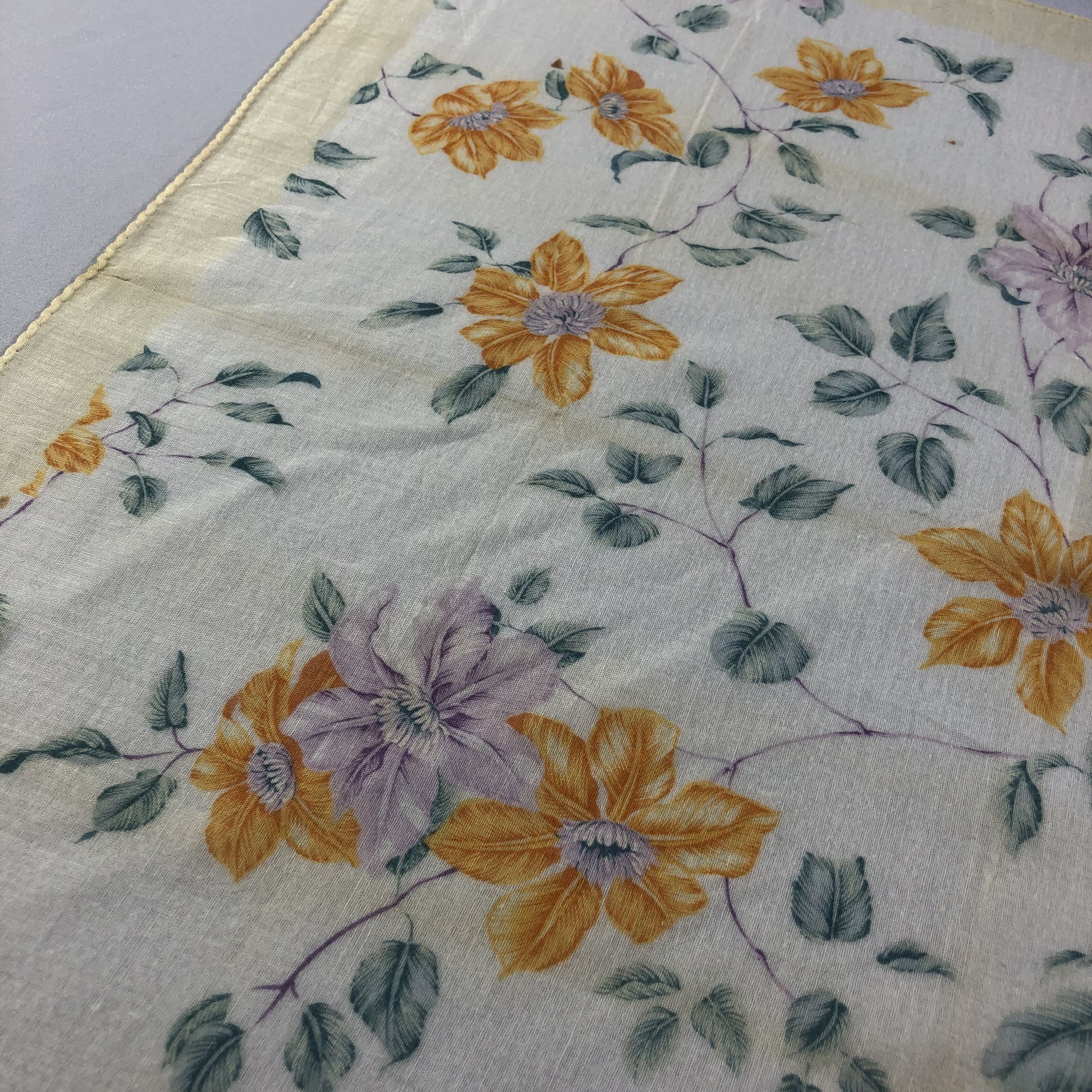 Japanese Brand Valentino Garavani Handkerchief Neckerchief Bandana H1986 Size ONE SIZE - 6 Thumbnail