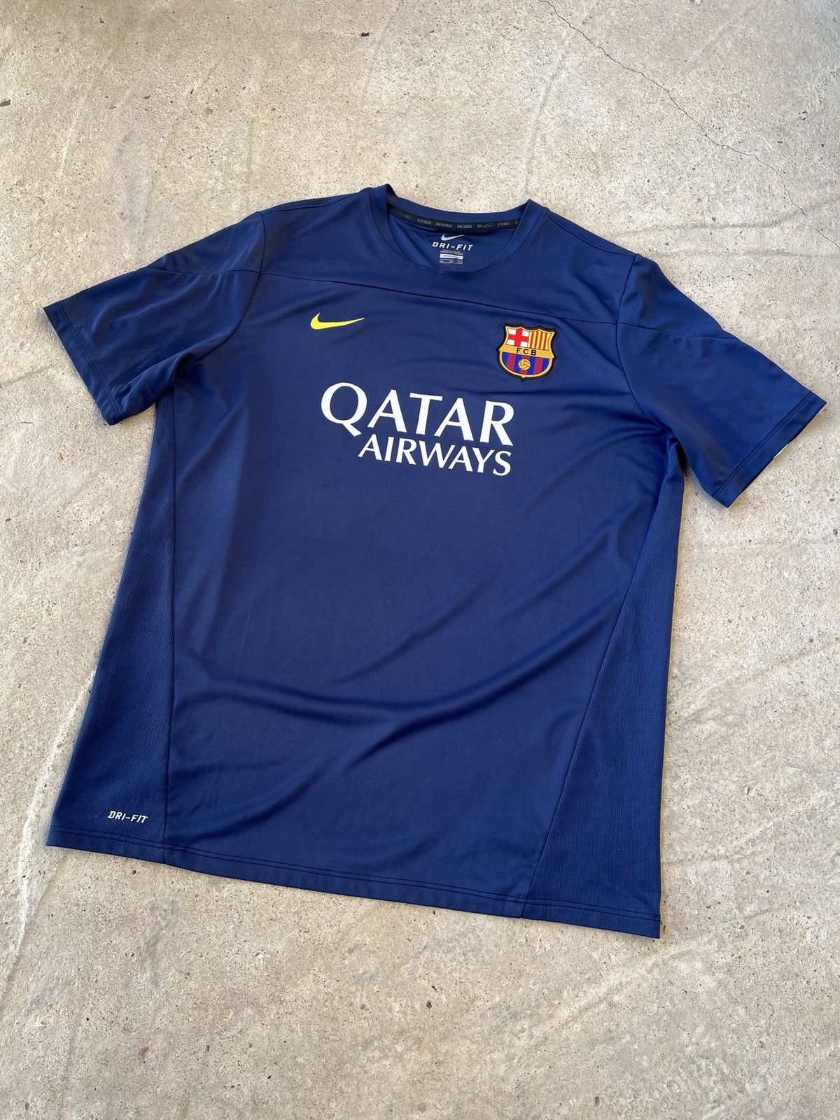 Nike Nike Barcelona Football Jersey Size US XXL / EU 58 / 5 - 1 Thumbnail