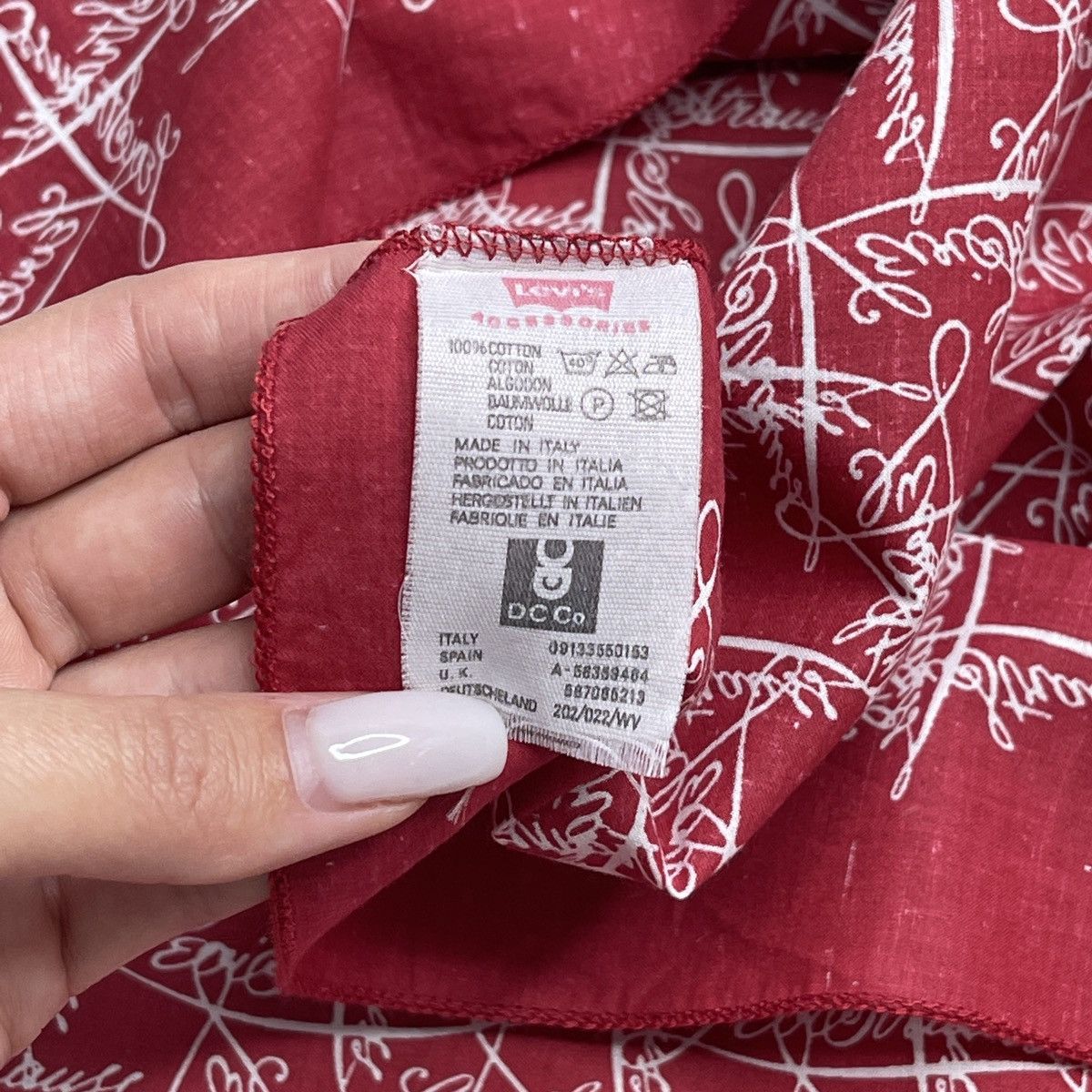 Levi's Levi’s Levis Vintage Scarf Made in Italy Size ONE SIZE - 6 Thumbnail