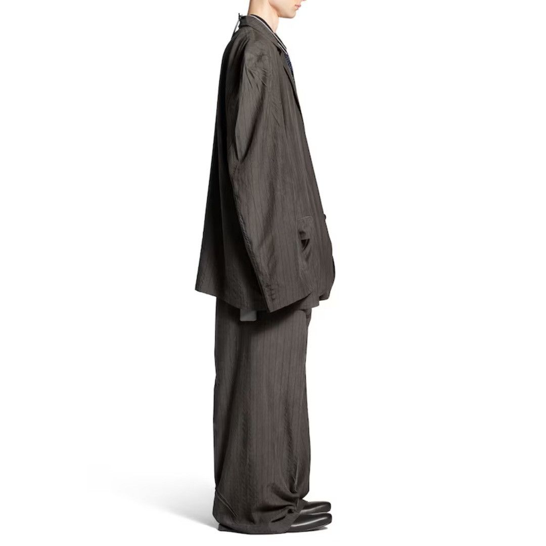 Balenciaga o1w1db10126 Tailored Jacket in Dark Grey Size US XL / EU 56 / 4 - 5 Thumbnail