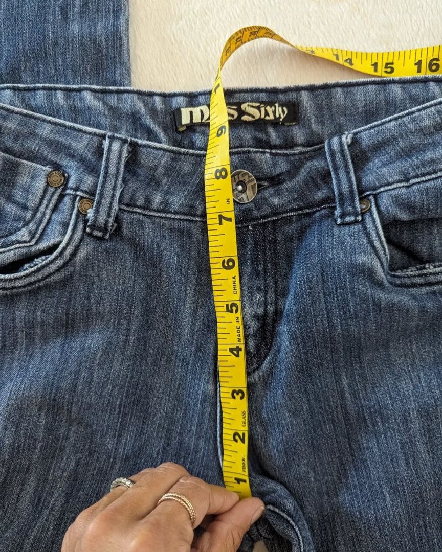 Miss Sixty Low rise Miss Sixty Brand Cropped Jeans Size 28" / US 6 / IT 42 - 2 Thumbnail