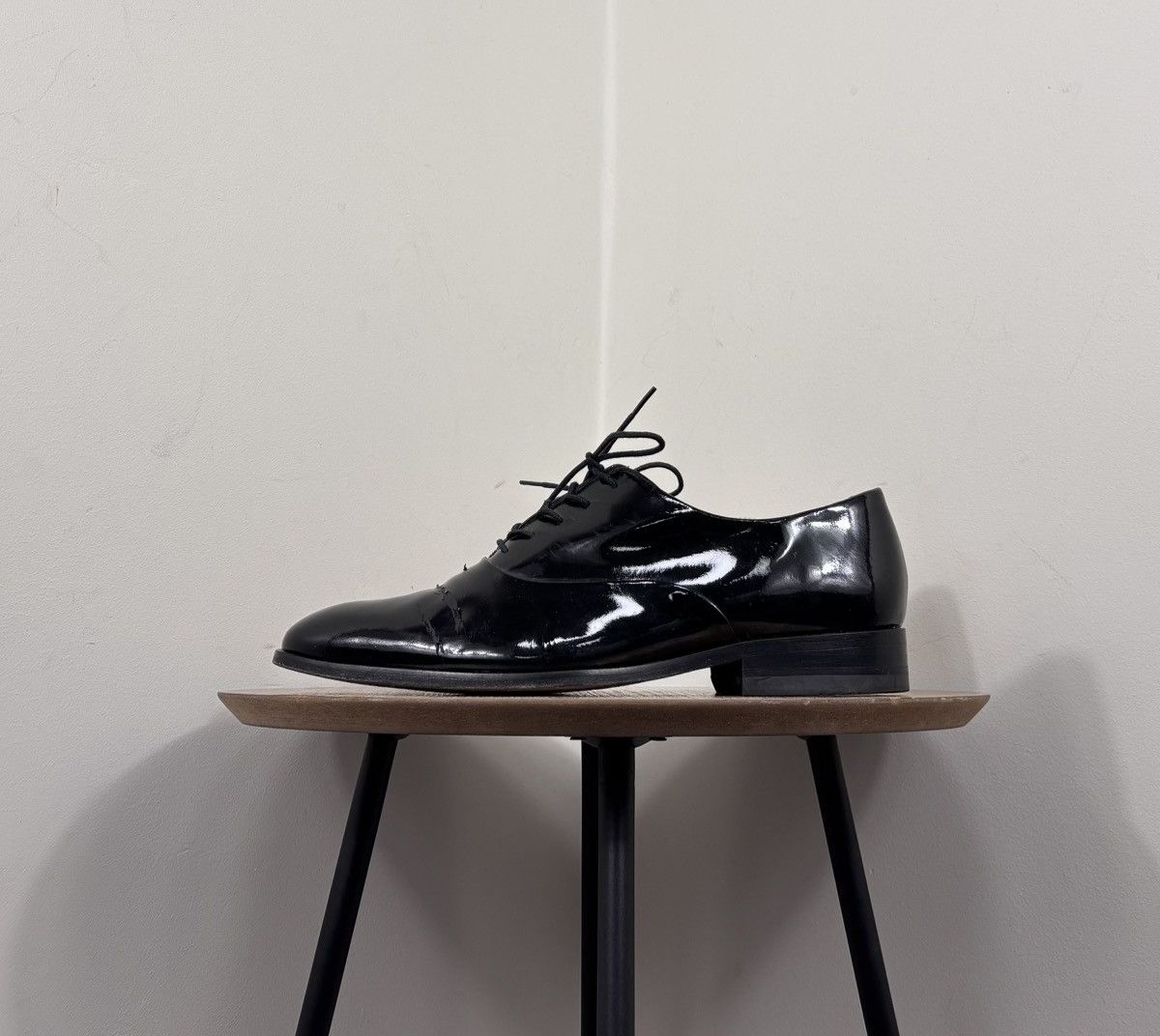 Loake Loake Lifestyle Men’s Black Patent Leather Dress Shoes Size US 9.5 / EU 42-43 - 11 Thumbnail