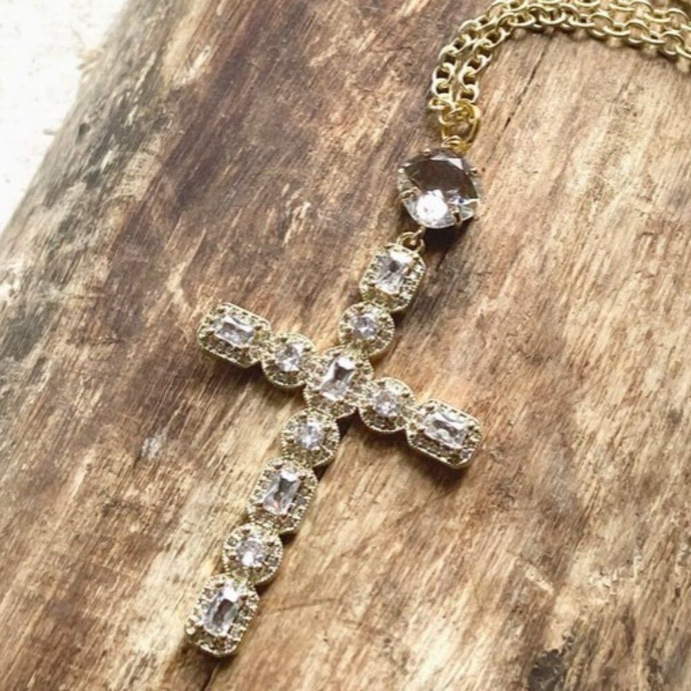 Other NEW Beautiful Cross Necklace Size ONE SIZE - 2 Thumbnail