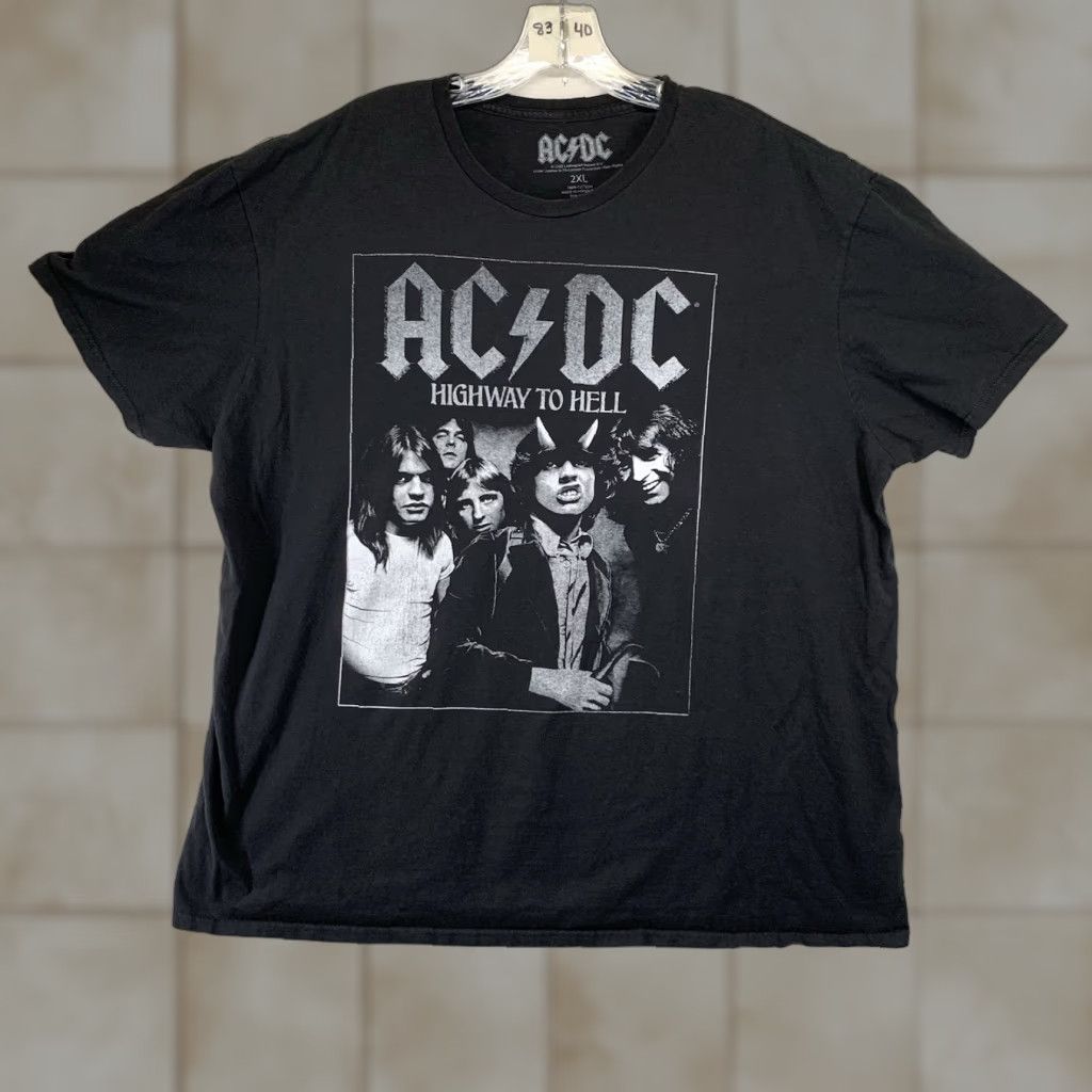 Vintage AC/DC T-Shirt Highway To Hell Rock Band Graphic Tee 2XL Unisex Black 2022 Size US XXL / EU 58 / 5 - 1 Thumbnail