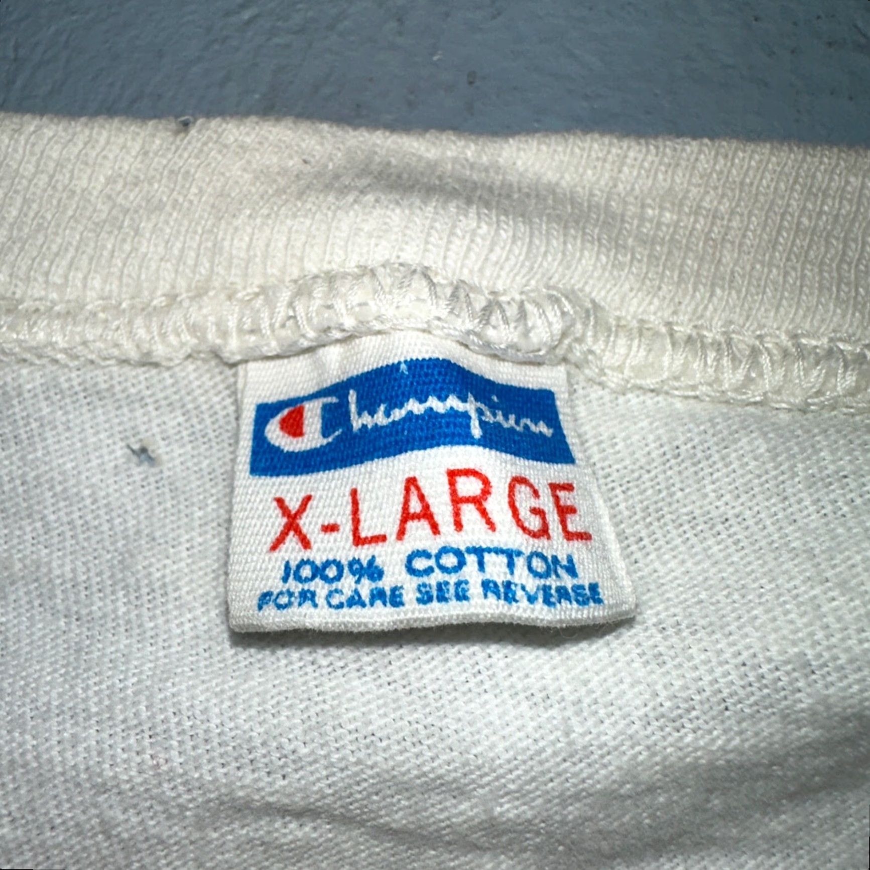 Champion VINTAGE Champion T-Shirt XL White Men Crew Neck Short Sleeve 80s 90s Bar Size US XL / EU 56 / 4 - 3 Thumbnail