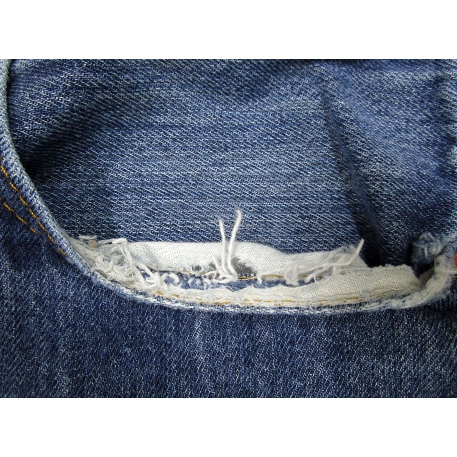 Levi's Levi's 501 Jeans Men Blue Dark Wash Regular Fit 40x32 Button Fly Vintage? No Size US 40 / EU 56 - 3 Thumbnail
