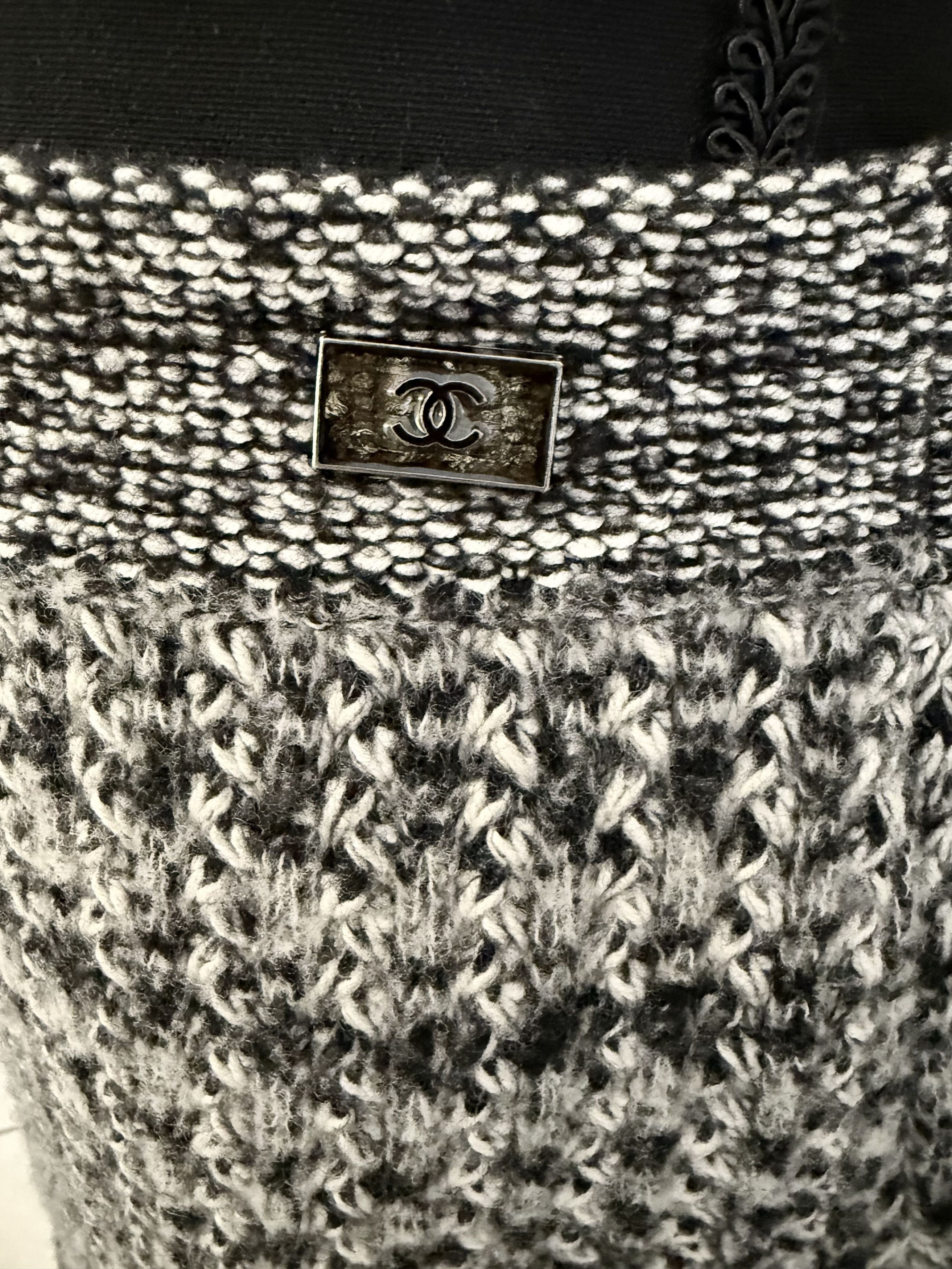 Chanel Chanel Wool Mini Skirt Size 26" / US 2 / IT 38 - 4 Thumbnail
