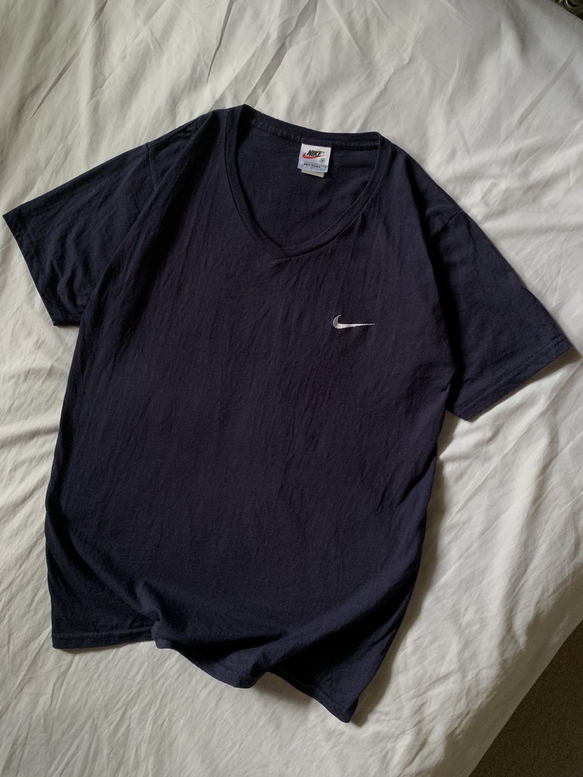 Nike Vintage Nike made in usa v neck tee shirt Size US L / EU 52-54 / 3 - 3 Thumbnail