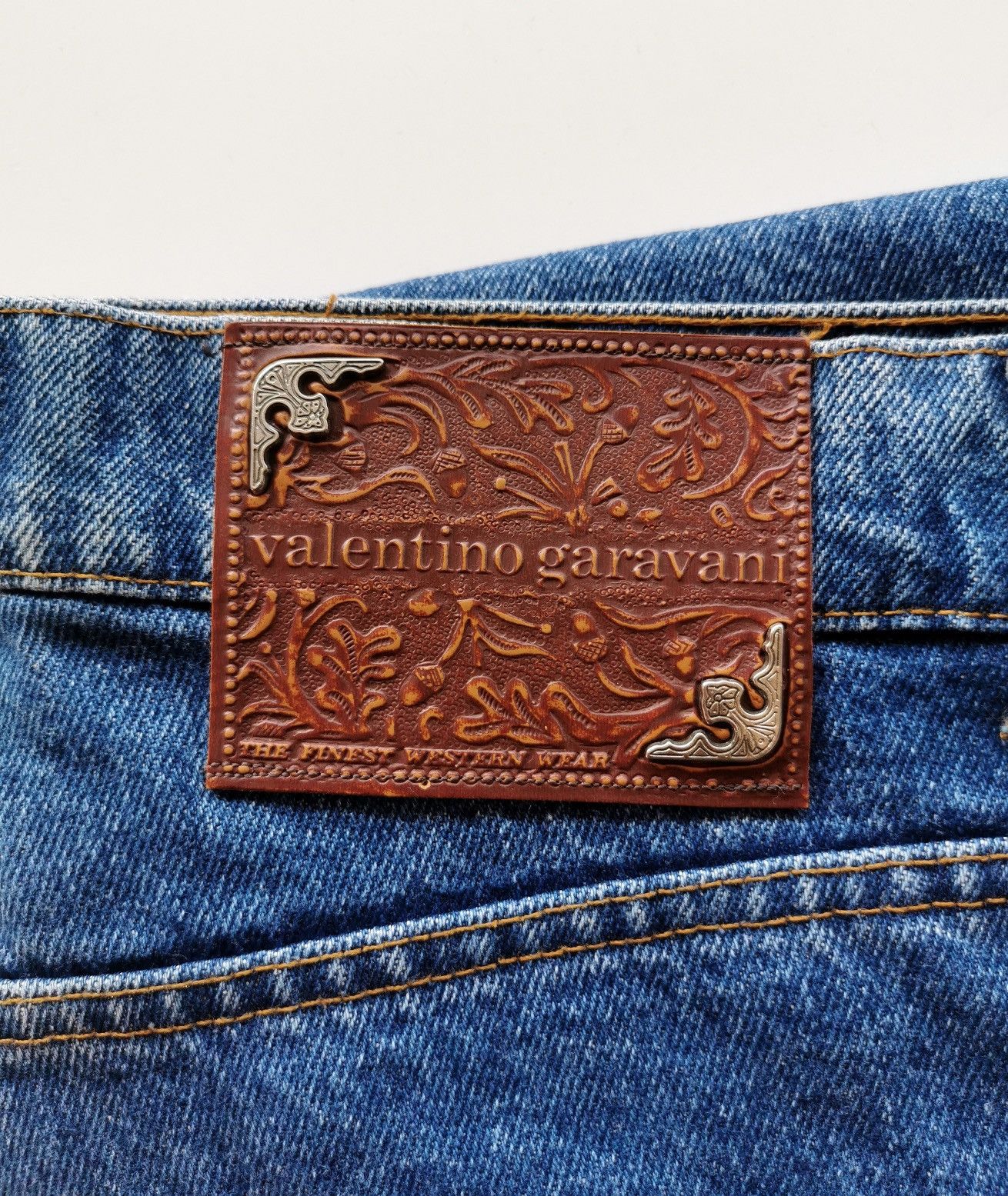 Valentino Valentino Garavani Denim Jeans (Size 30x44.5) Size US 30 / EU 46 - 3 Thumbnail