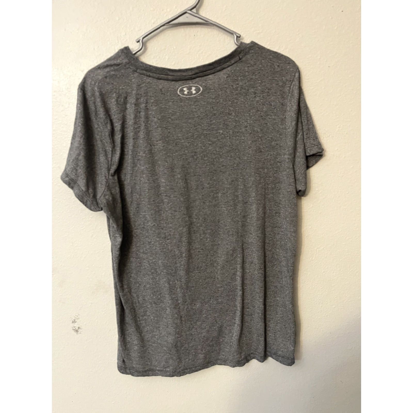Under Armour Under Armour Tee Women's XL Gray Logo T-Shirt Graphic Flaw Size XL / US 12-14 / IT 48-50 - 3 Thumbnail